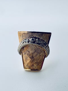 14K Yellow Gold Trapezoid Half-Moon Diamond Pin