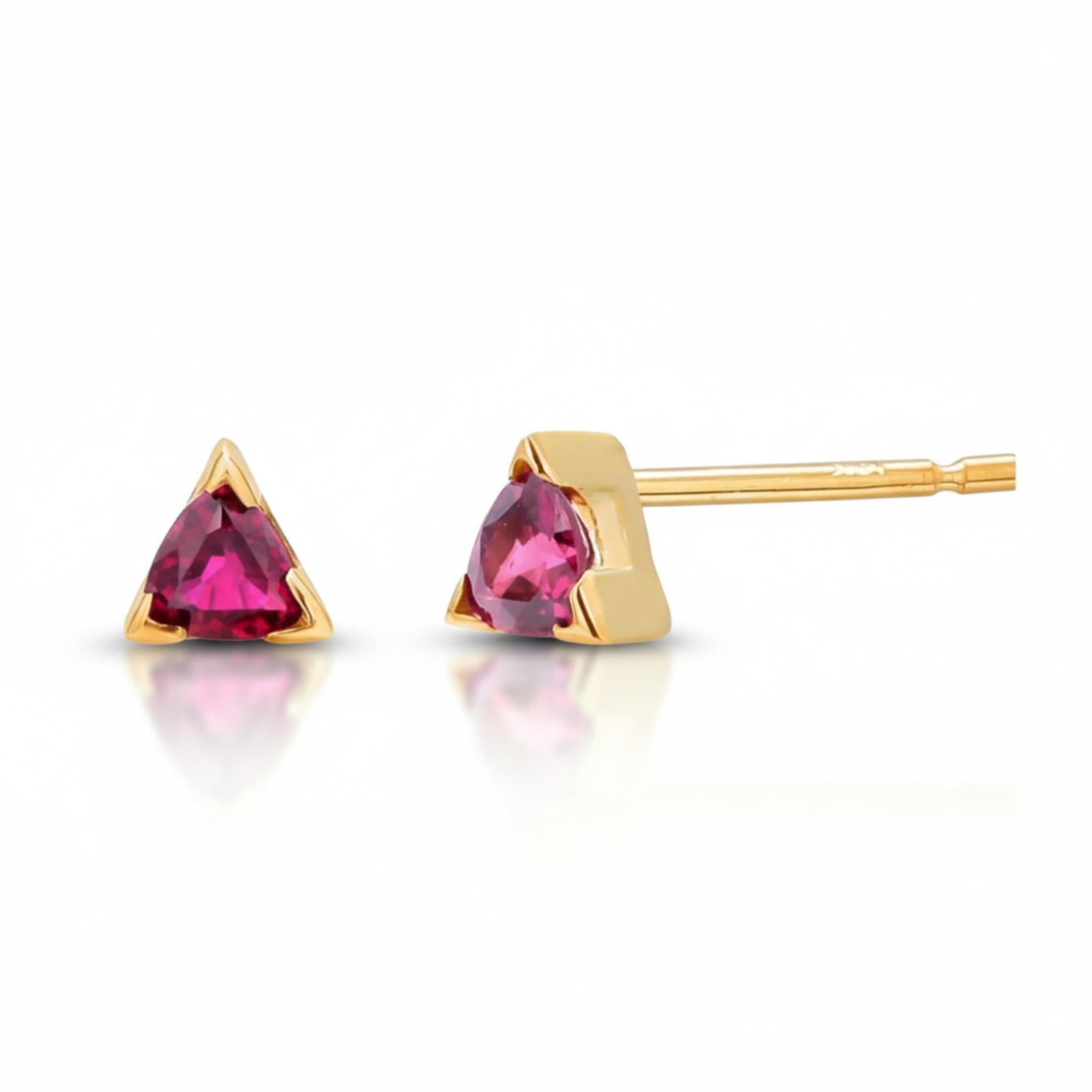 14K Yellow Gold Triangle Ruby Mini Stud Earrings 0.35 Carat for 2nd or 3rd Hole in vendita 2