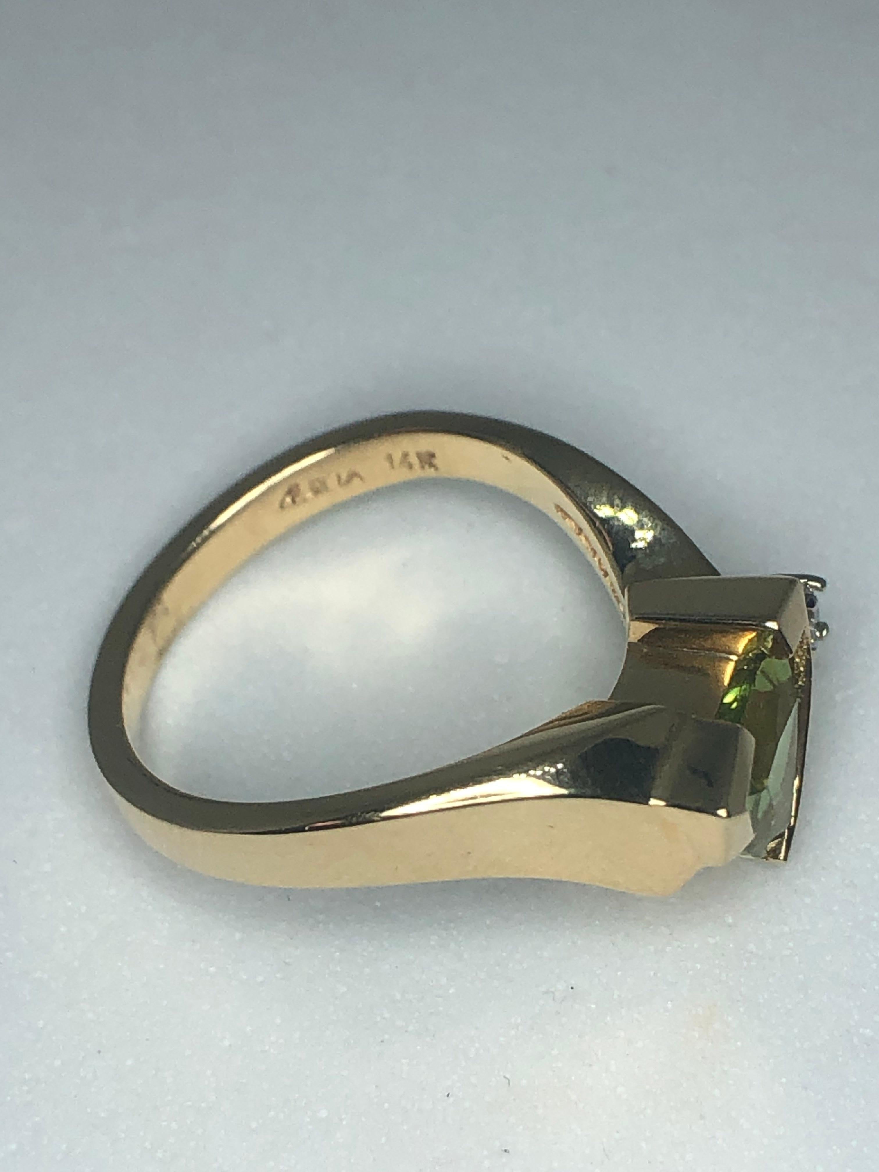 14 Karat Yellow Gold Trillion Cut Peridot and Diamond Ring by Aurum In New Condition For Sale In Mansfield, OH