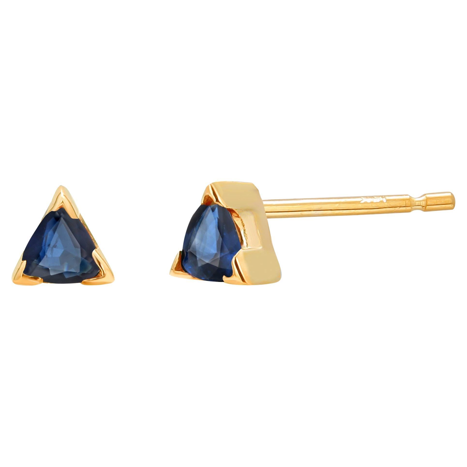 14K Yellow Gold Trillion Sapphire Mini Stud Earrings 0.45 TCW im Angebot