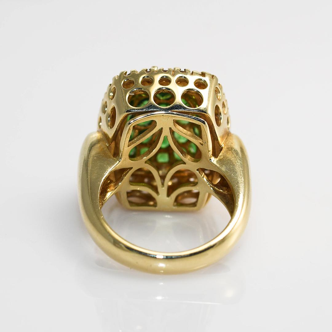 Bague en or jaune 14 carats, grenat tsavorite et diamant 1,06 g Unisexe en vente