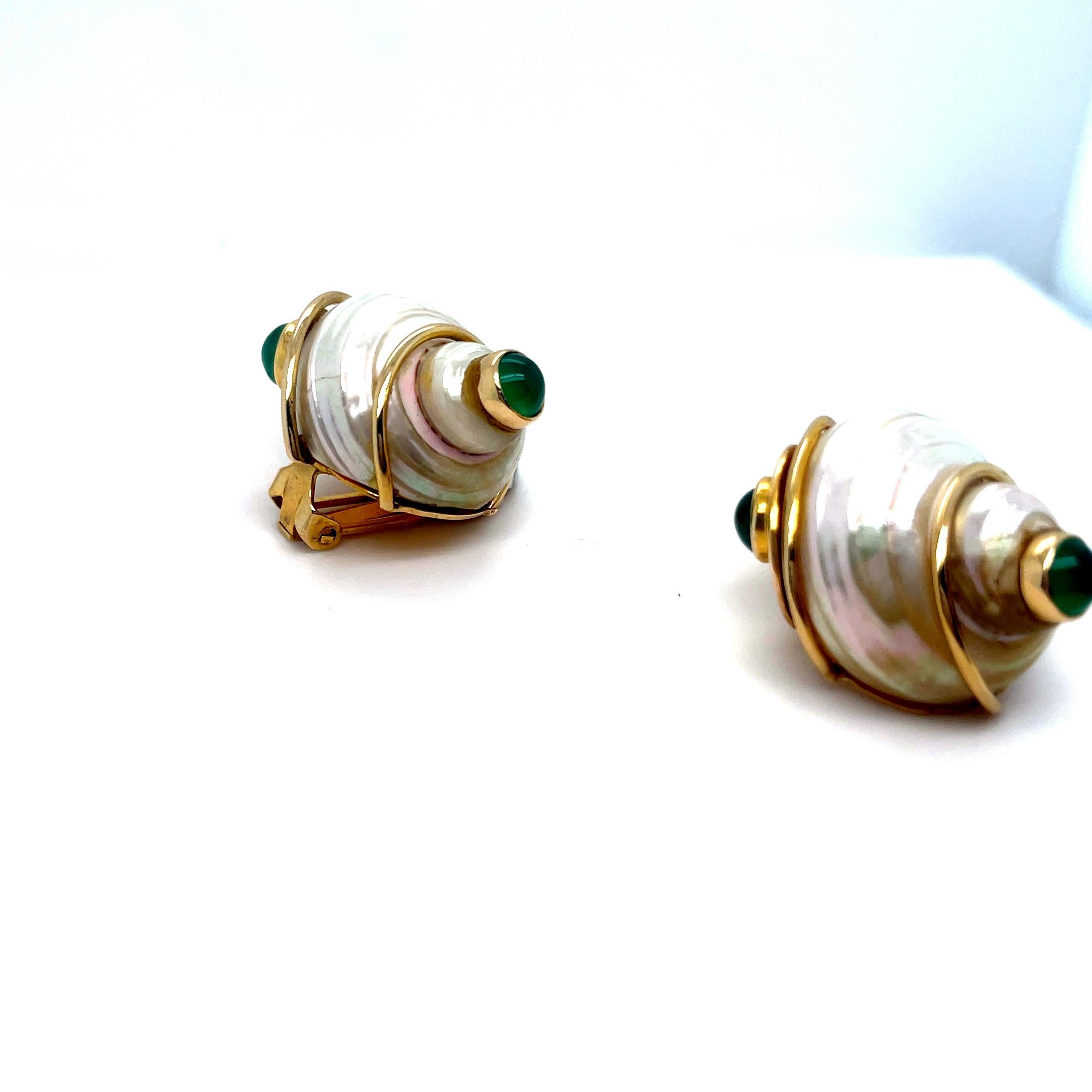 14k Yellow Gold Turbo Shell Ear Clips with Emerald and Chrysoprase Cabochons For Sale 1