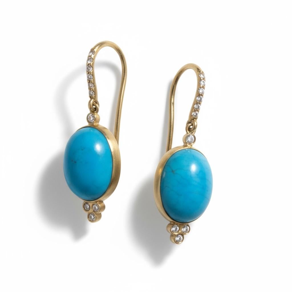 Moderno Orecchini a gancio in oro giallo 14K con turchese e diamanti in vendita