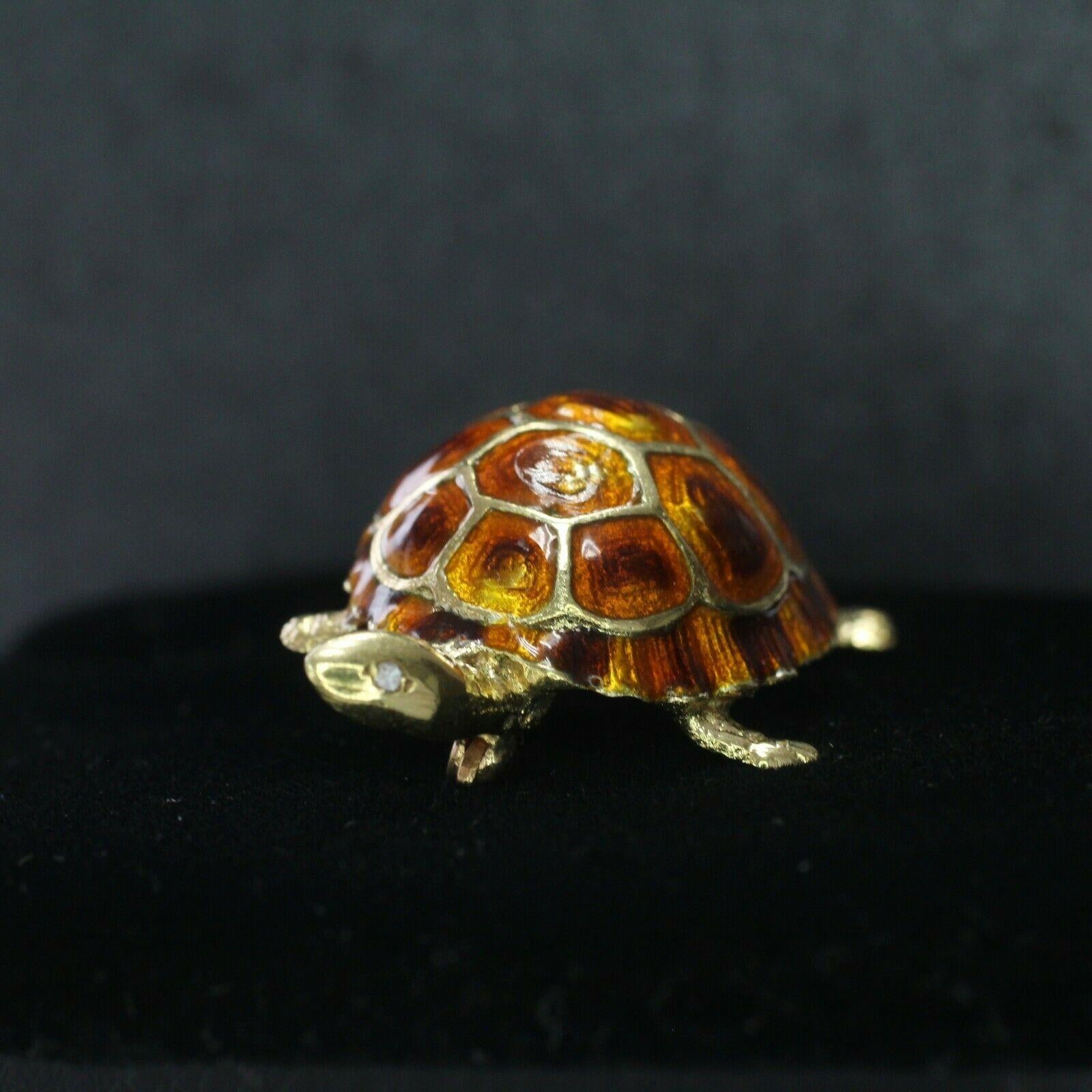 Contemporary 14 Karat Yellow Gold Turtle Brooch with Single Cut Diamond Eyes For Sale