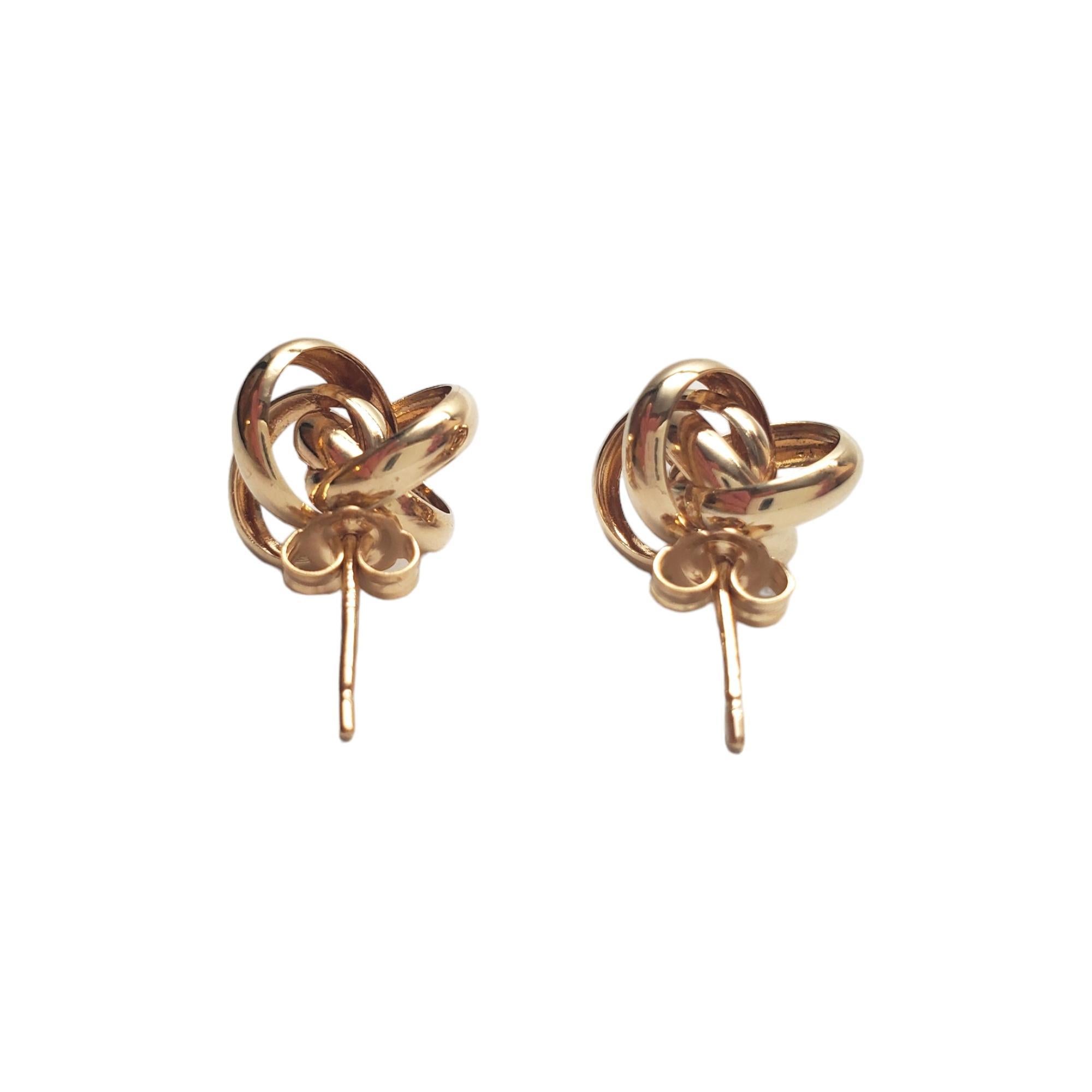 14K Yellow Gold Twist Ball Stud Earrings #17632 In Good Condition For Sale In Washington Depot, CT
