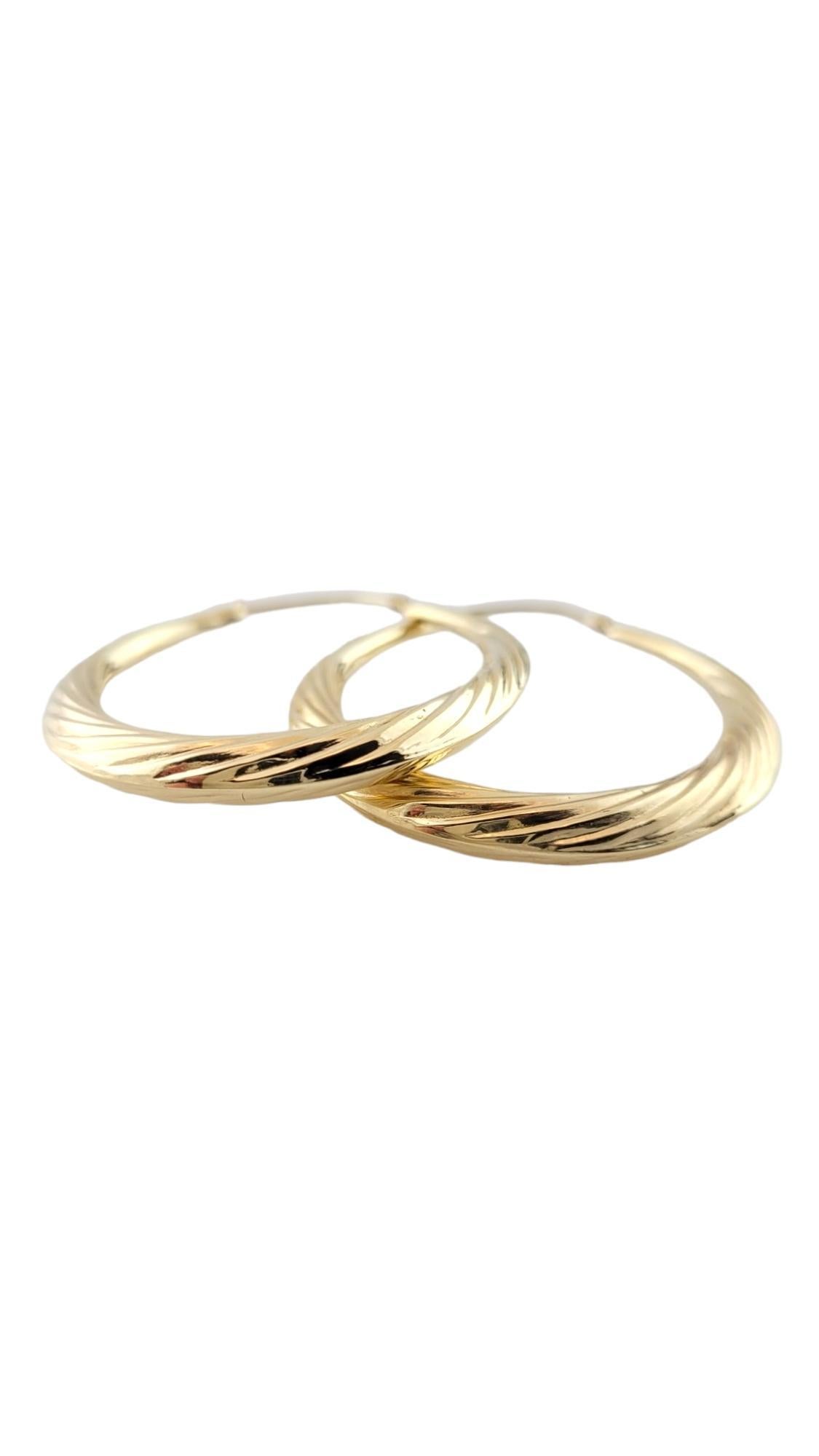 14K Yellow Gold Twist Hoop Earrings #16259 In Good Condition For Sale In Washington Depot, CT