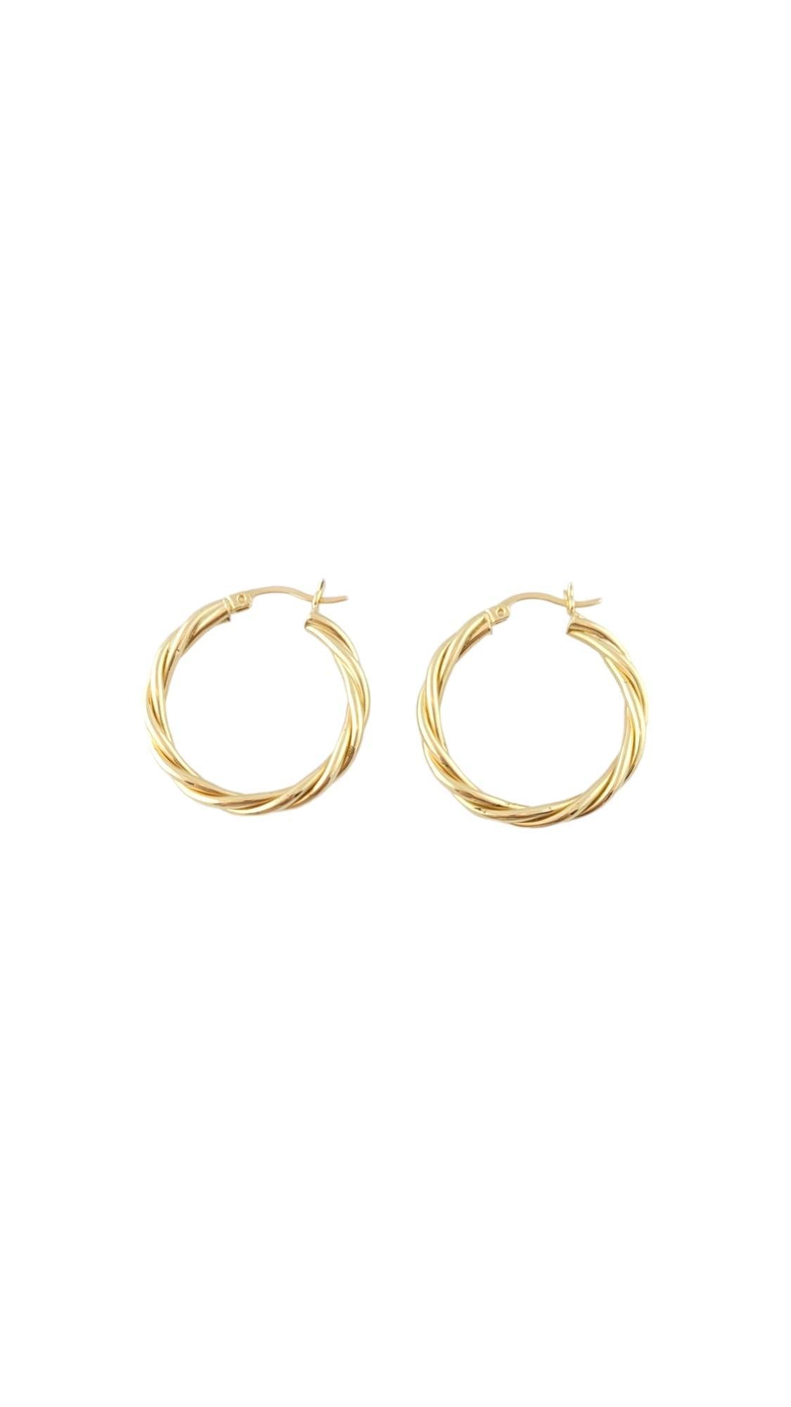 Vintage 14K Yellow Gold Twist Hoops

14 karat yellow gold hoops with an intricate twist design.

Hallmark: EKM14K

Weight: 3.8 g/ 2.5 dwt.

Measurements: 29.92 mm X 3.15 mm

Very good condition, professionally polished.

Will come packaged in a gift