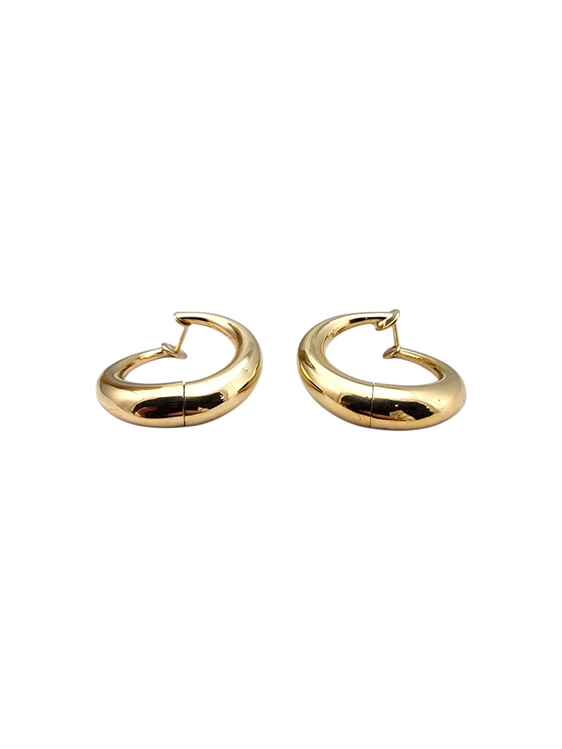 Pendientes de aro abiertos de oro amarillo de 14 quilates #22704 en Bueno estado para la venta en Washington Depot, CT