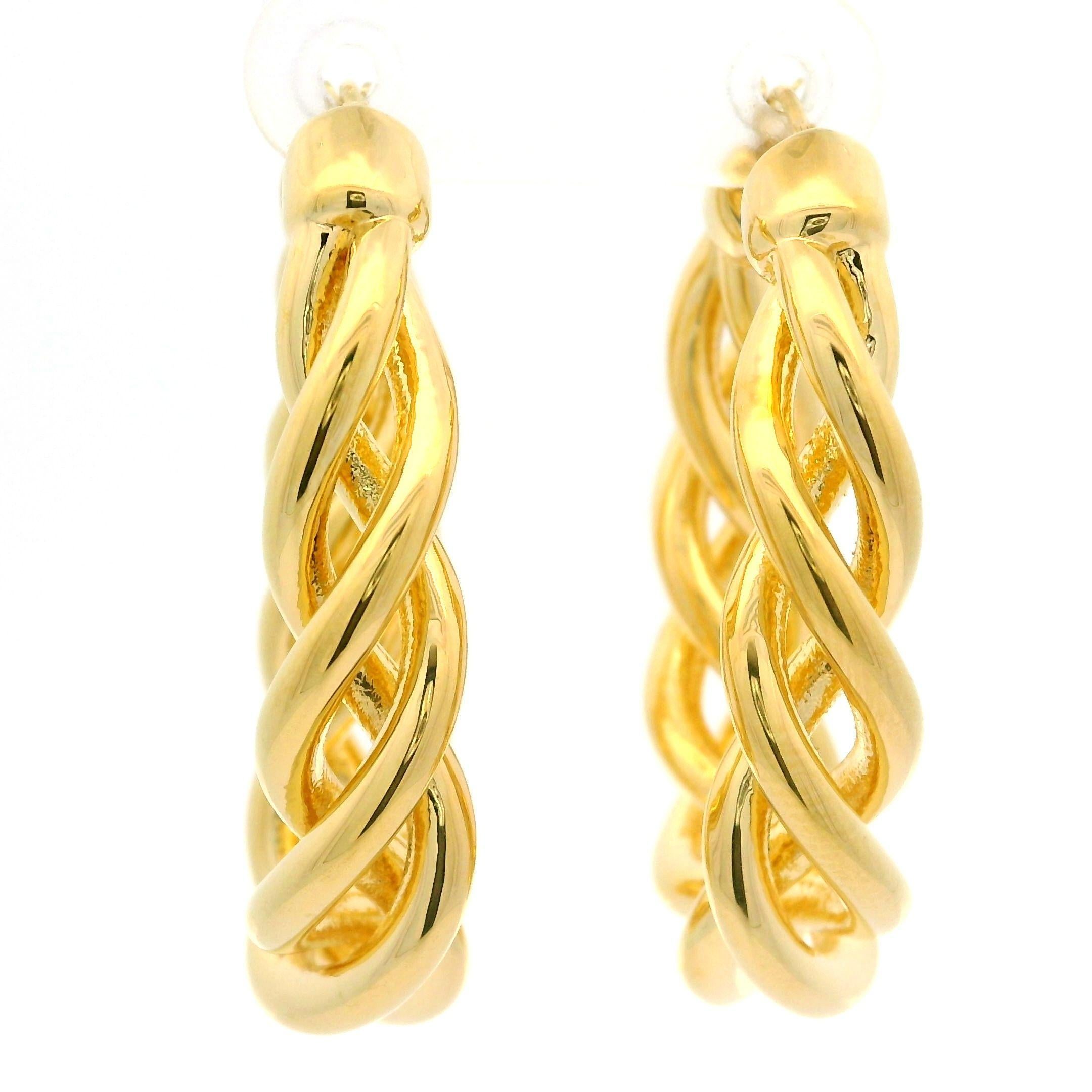 Material: Solid 14k Yellow Gold
Weight: 8.30 Grams
Backing: Snap Closures (pierced ears are required)
Front Width: 7.8mm (0.31