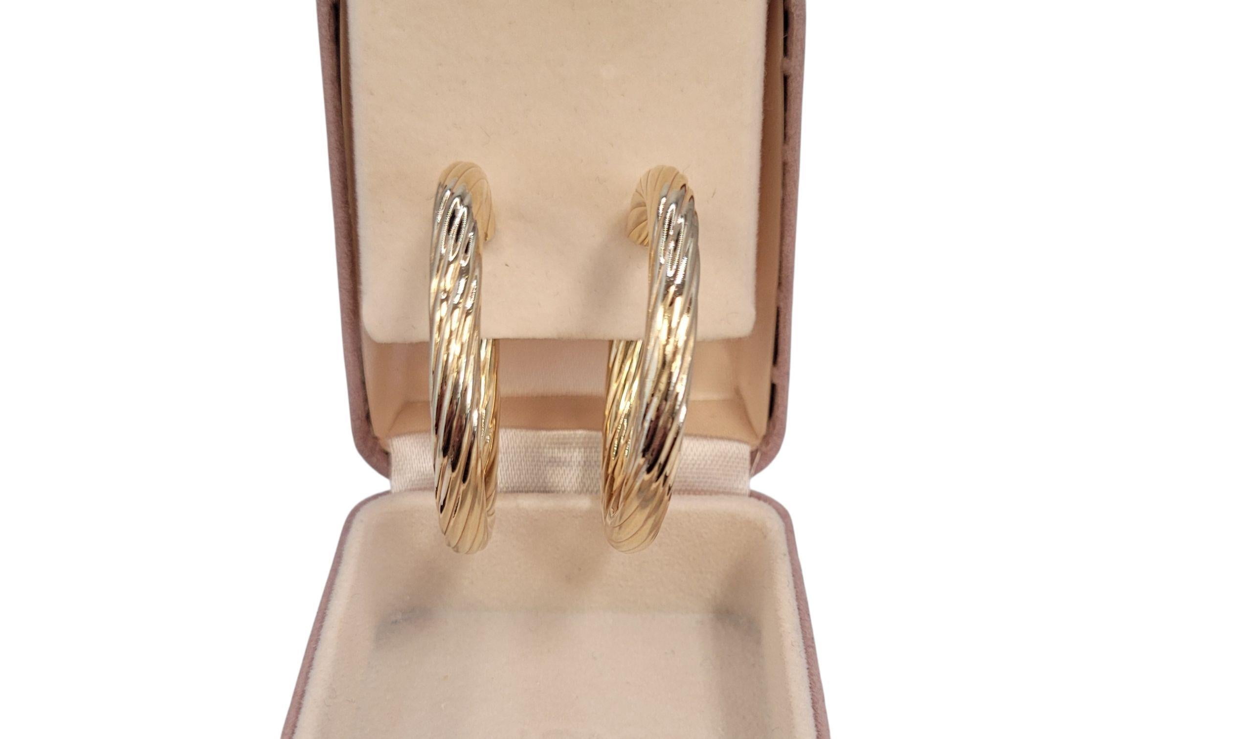 14k Yellow Gold Twisted Hoop Earrings #23204 in vendita 1