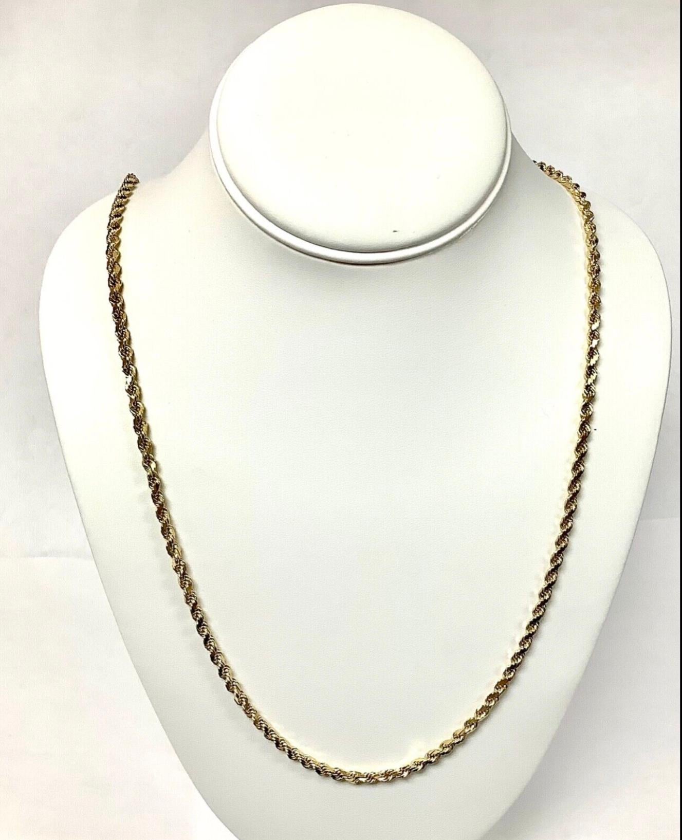 14k Yellow Gold Twisted Rope Chain Necklace For Sale 1