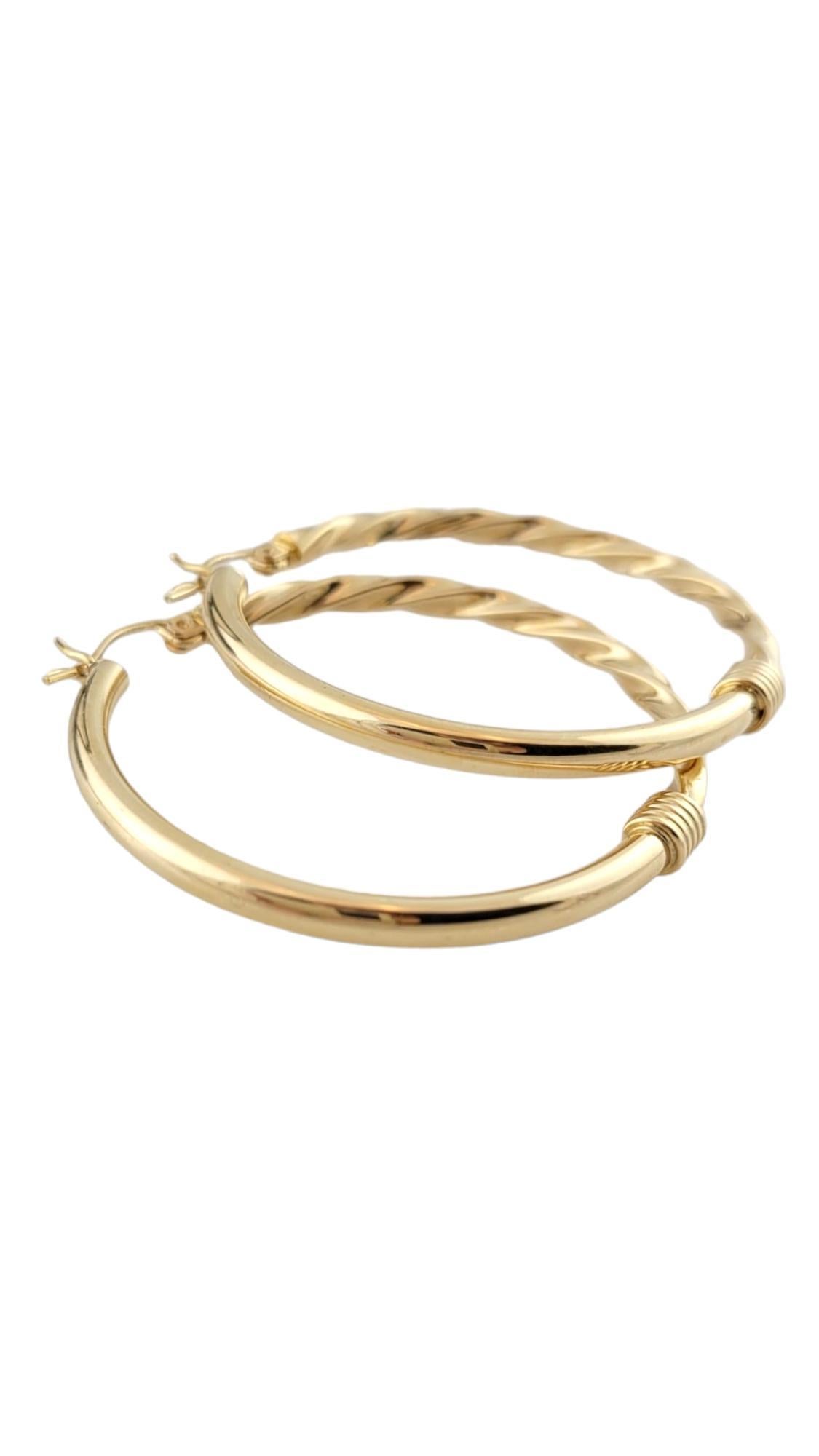 14K Yellow Gold Twisted/ Smooth Hoop Earrings #16139 In Good Condition For Sale In Washington Depot, CT