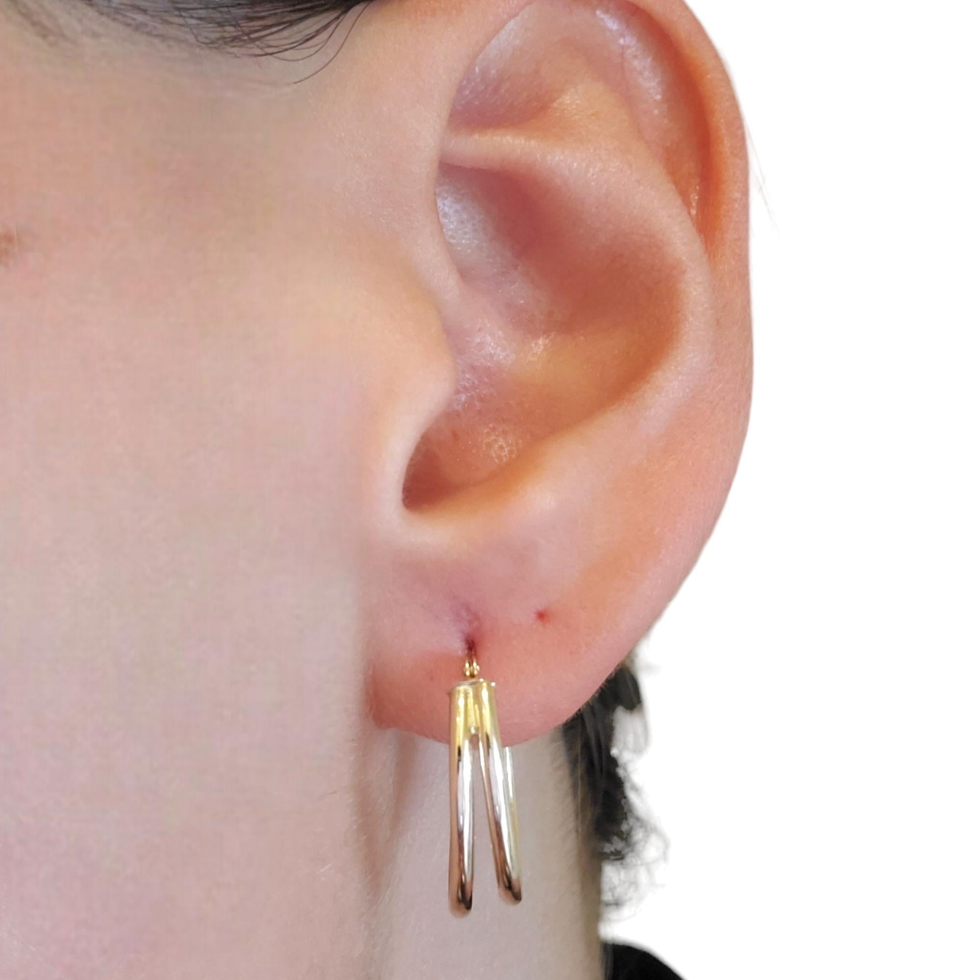 Créoles à deux rangs en or jaune 14 carats n°17946 en vente 5