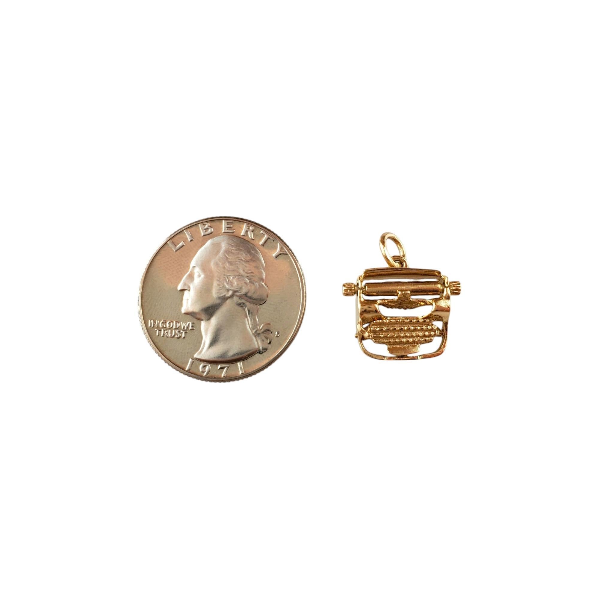14K Yellow Gold Typewriter Charm #16286 For Sale 3