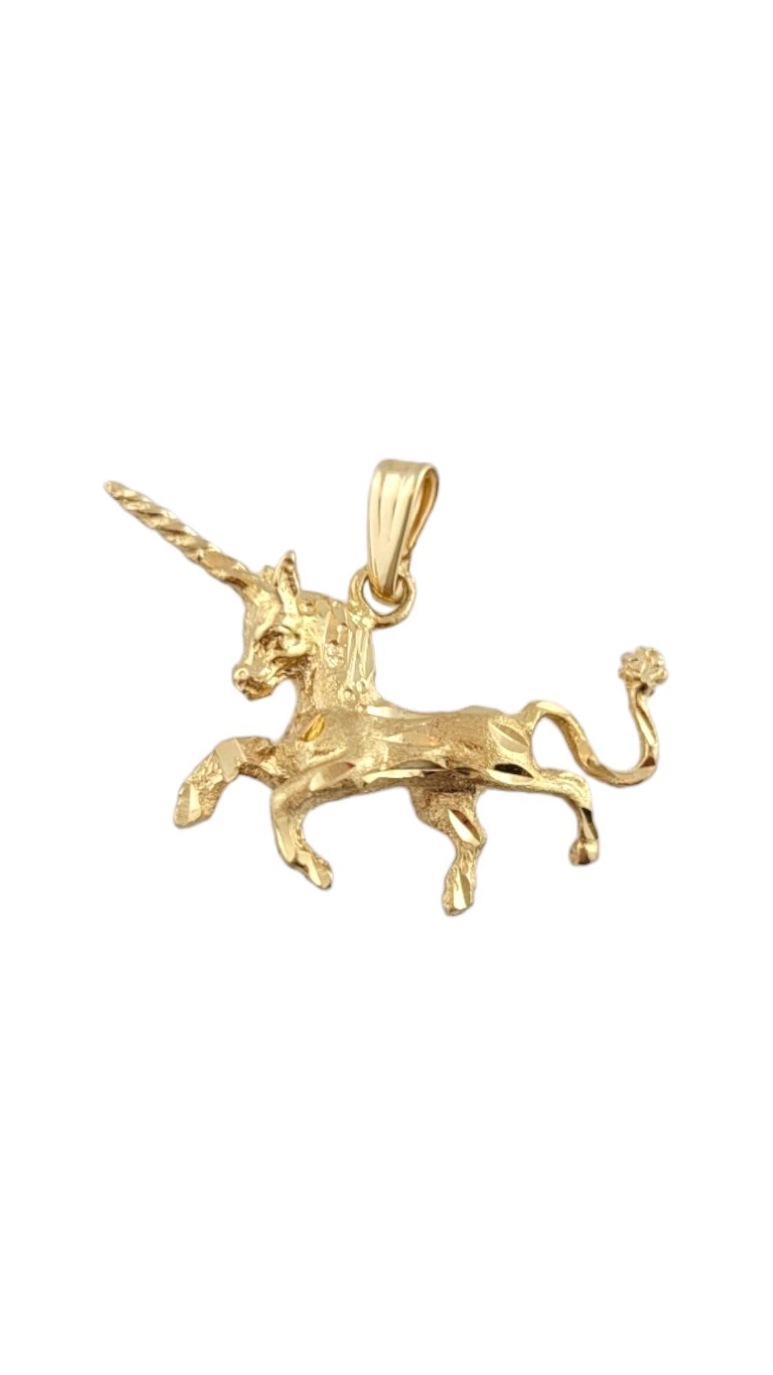 Vintage 14K Yellow Gold Unicorn Charm 

Unicorn charm meticulously detailed in 14 karat yellow gold.

Tested 14K.

Weight: 3.2 g/ 2.1 dwt.

Measurements: 21.13 mm X 24.8 mm

Very good condition, professionally polished.

Will come packaged in a gift