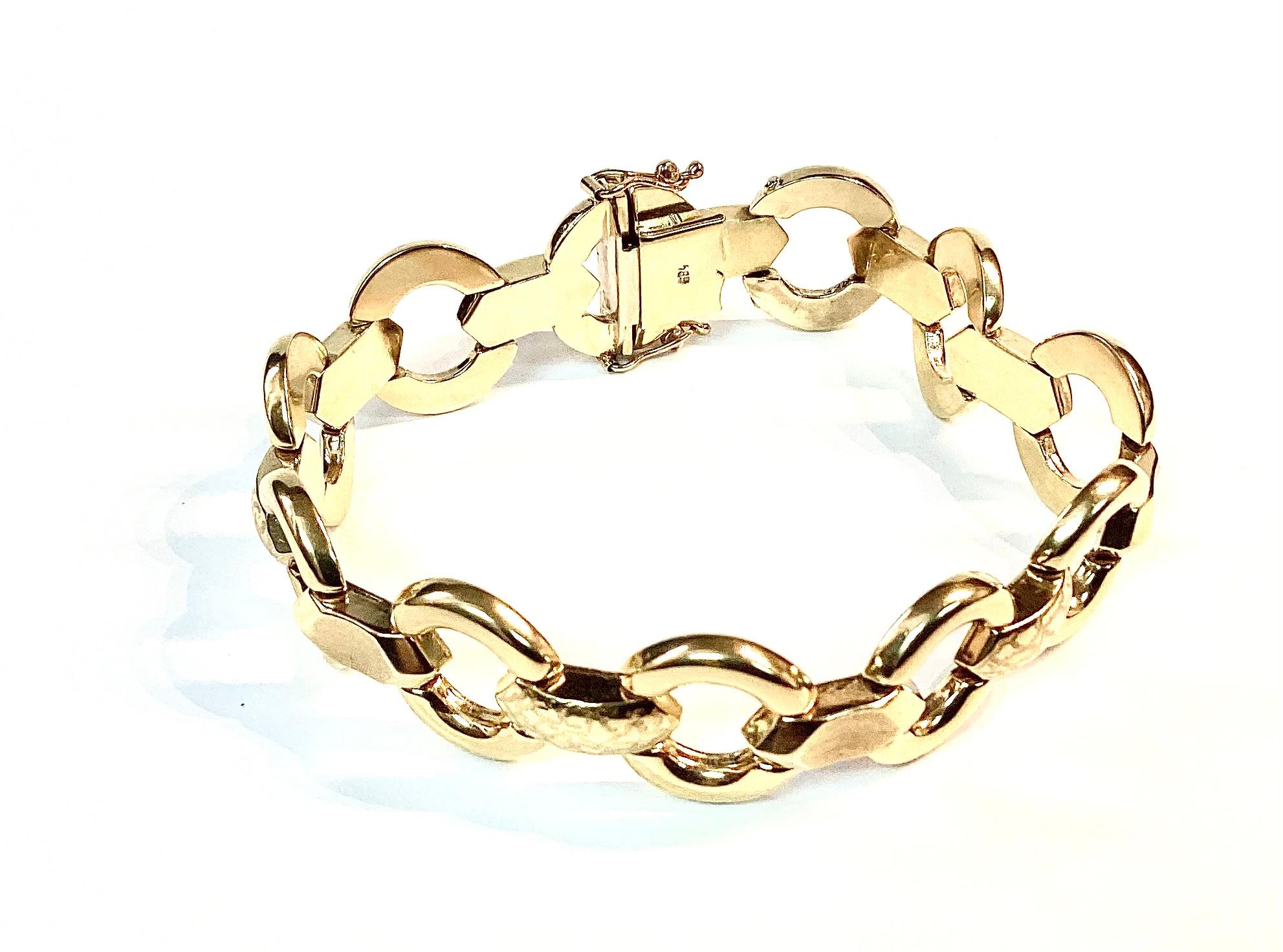Modern 14k Yellow Gold Unisex Link Bracelet  For Sale