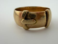 14k Yellow Gold Victorian Buckle Ring