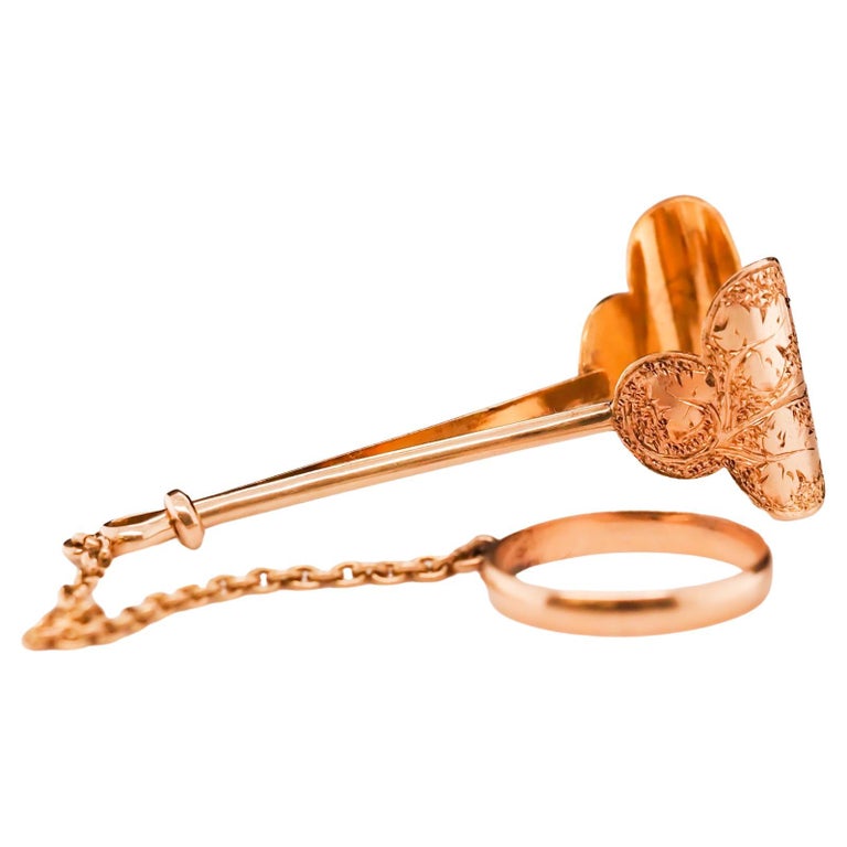 14 Karat Yellow Gold Victorian Cigarette Holding Tongs/Tweezer with Ring