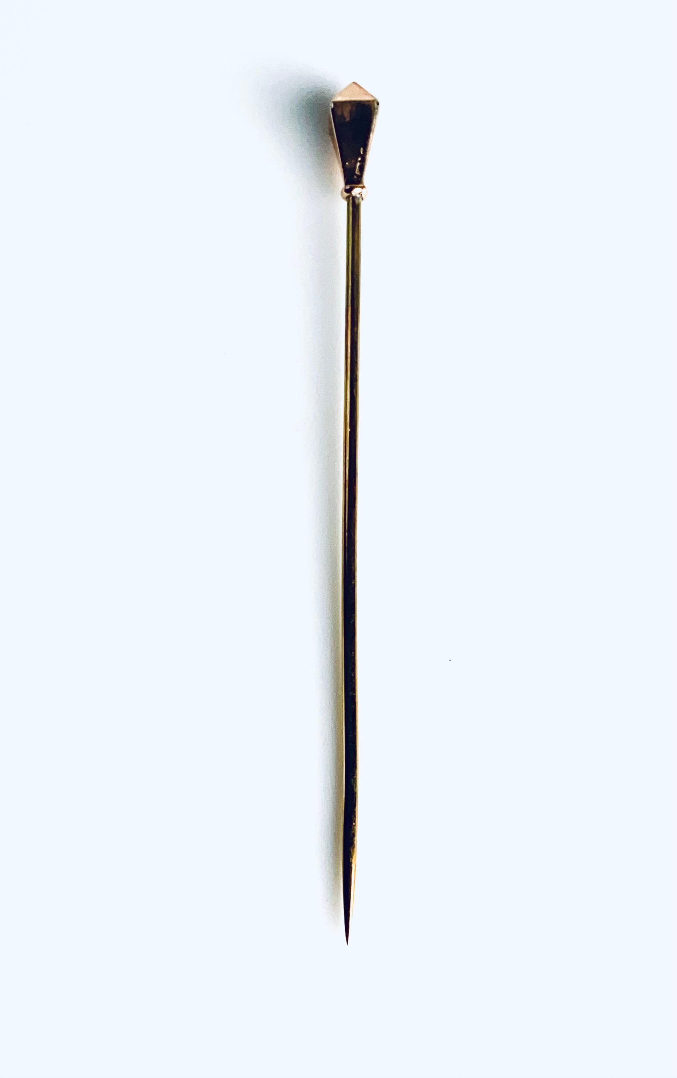 14K Yellow Gold Victorian Decorative Small Pin For Sale 3