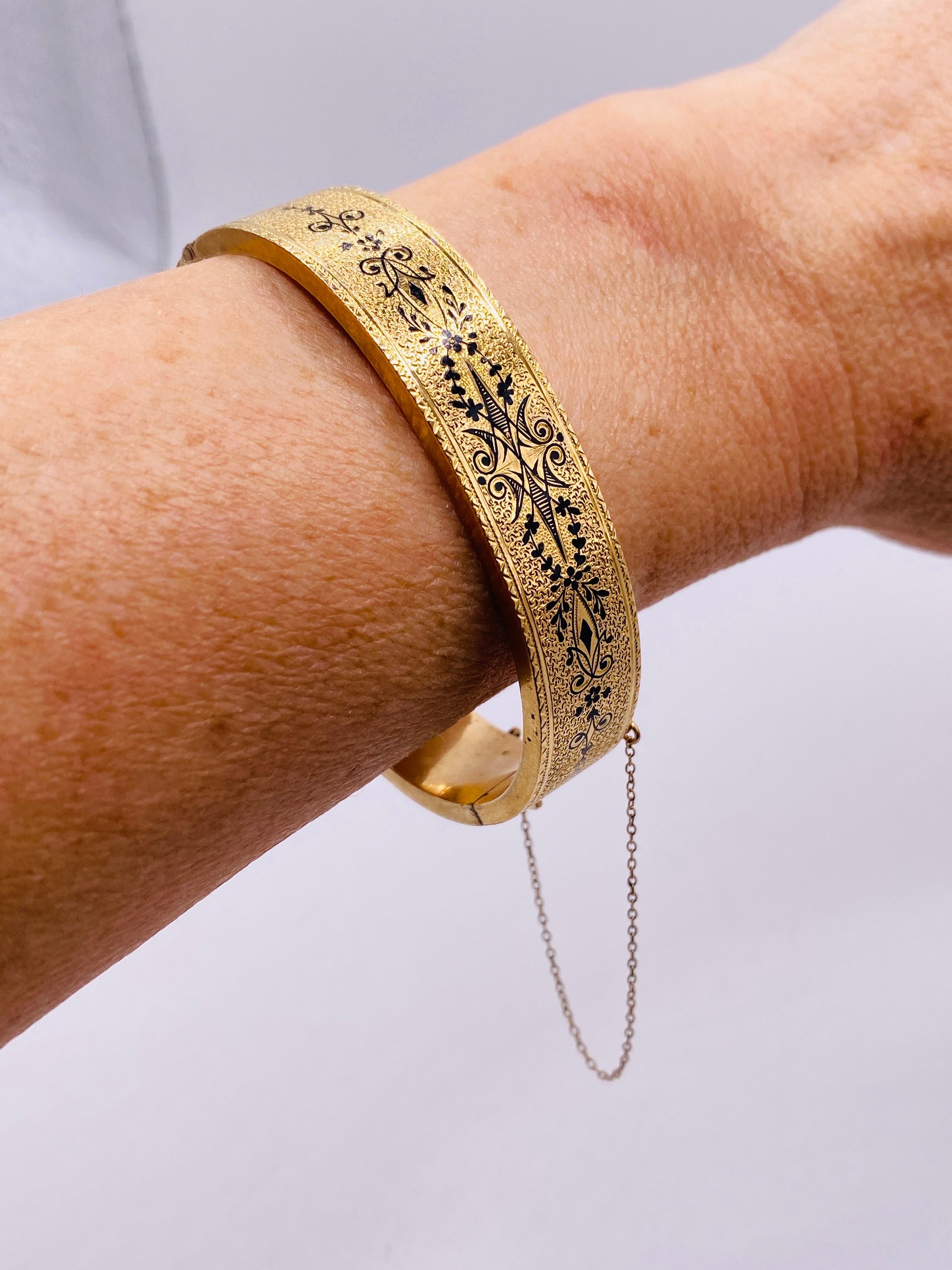 Victorian wedding bracelet 14k yellow gold and black enamel. 12.4Dwt