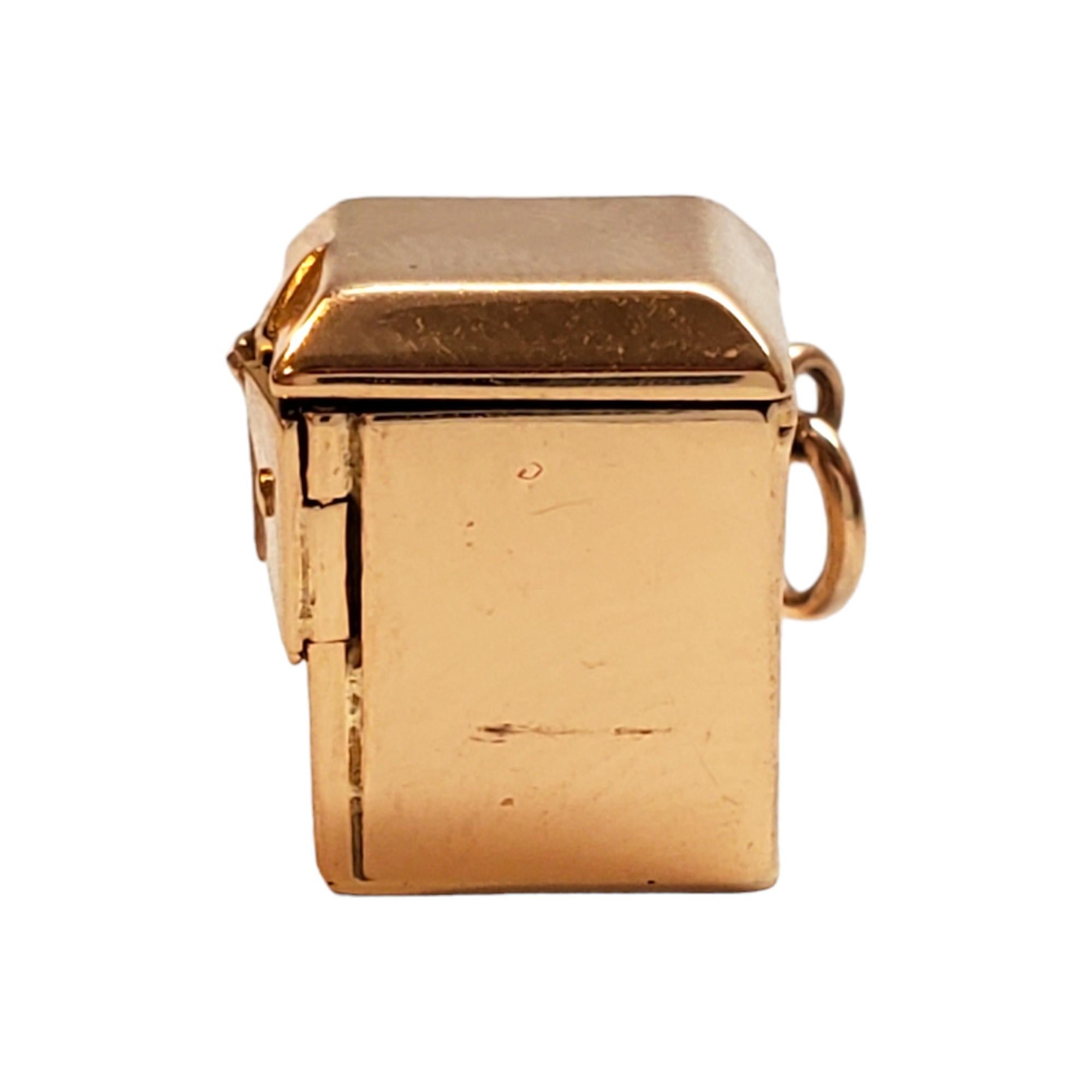 Women's 14K Yellow Gold Victrola Phonograph Stanhope NYC Charm #17885 For Sale