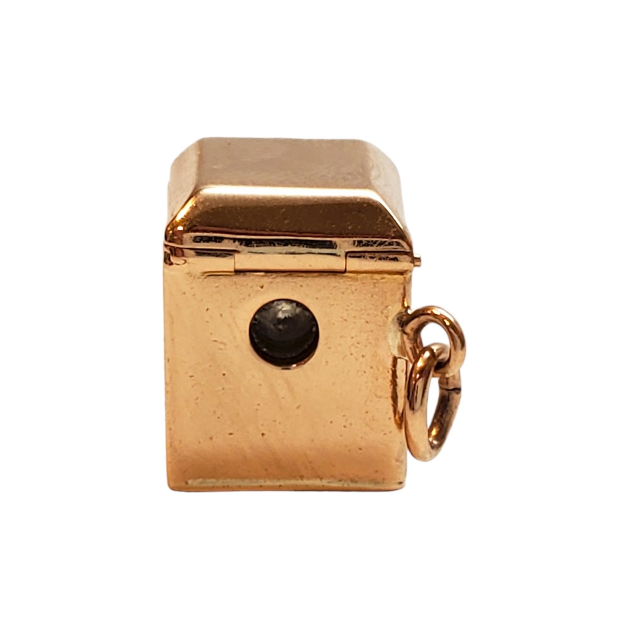 14K Yellow Gold Victrola Phonograph Stanhope NYC Charm #17885 For Sale 1