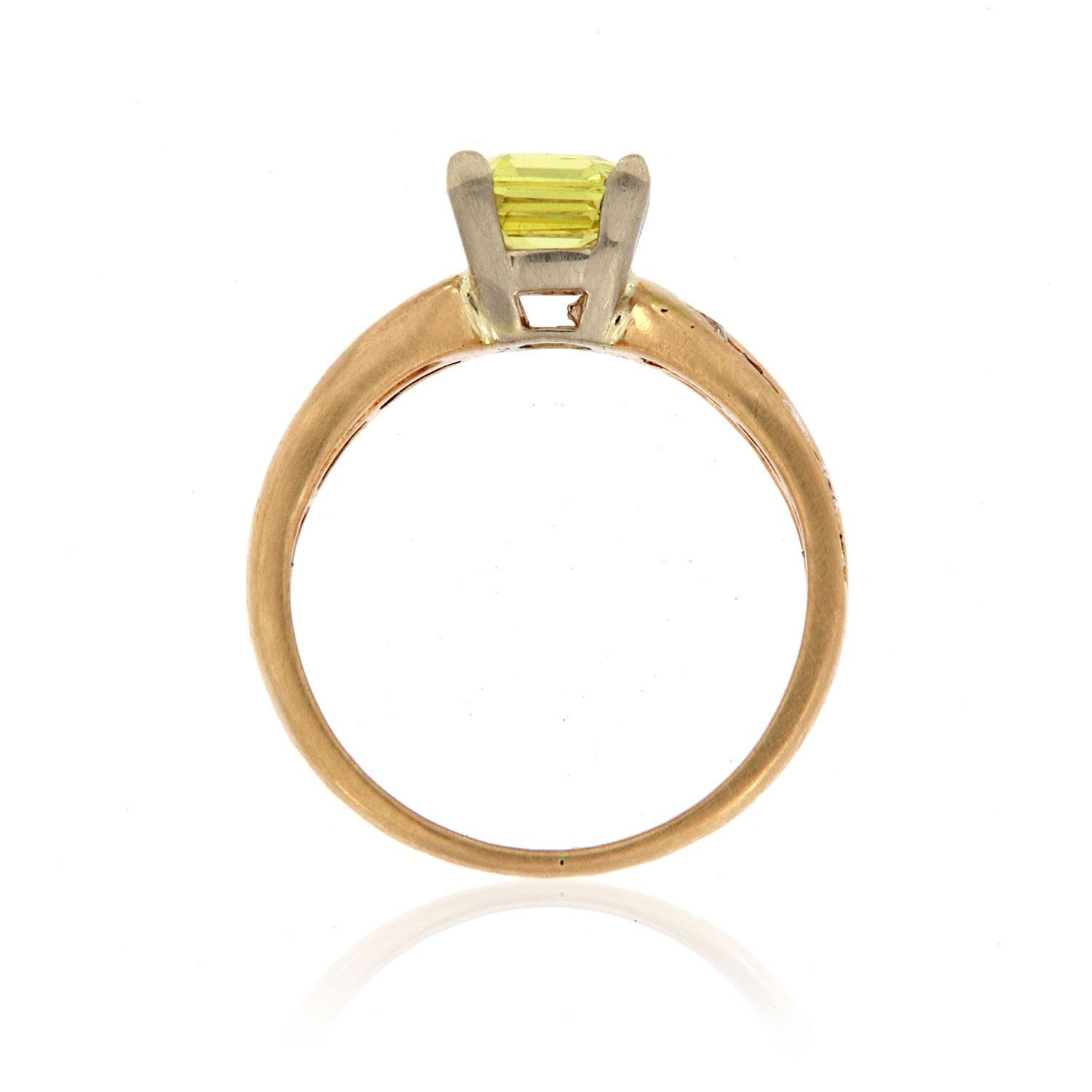 Asscher Cut 14 Karat Yellow Gold Asscher Yellow Sapphire and Diamond Ring Center 1.15 Carat For Sale