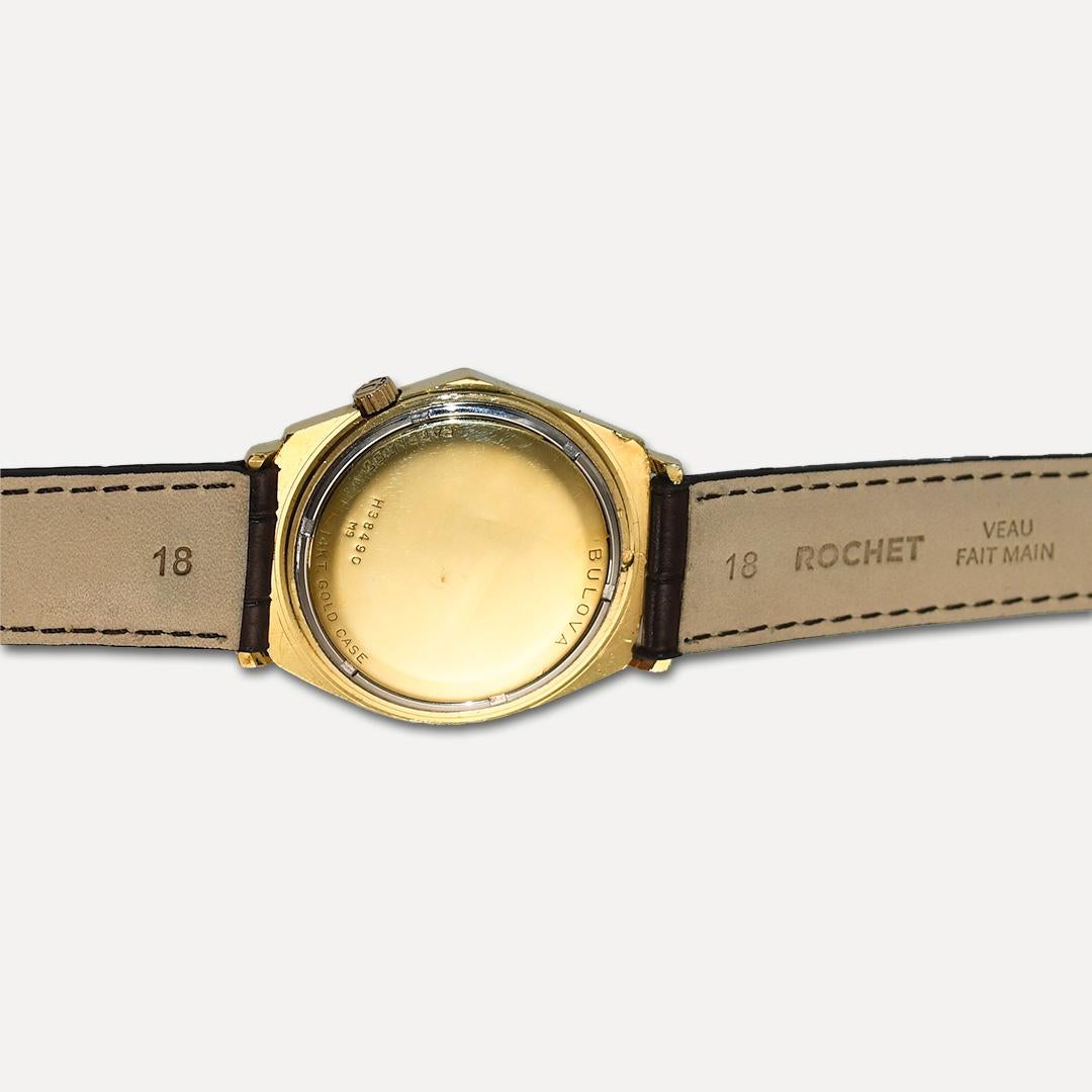 14K Gelbgold Vintage Bulova Accutron Uhr (34 mm) im Angebot 3
