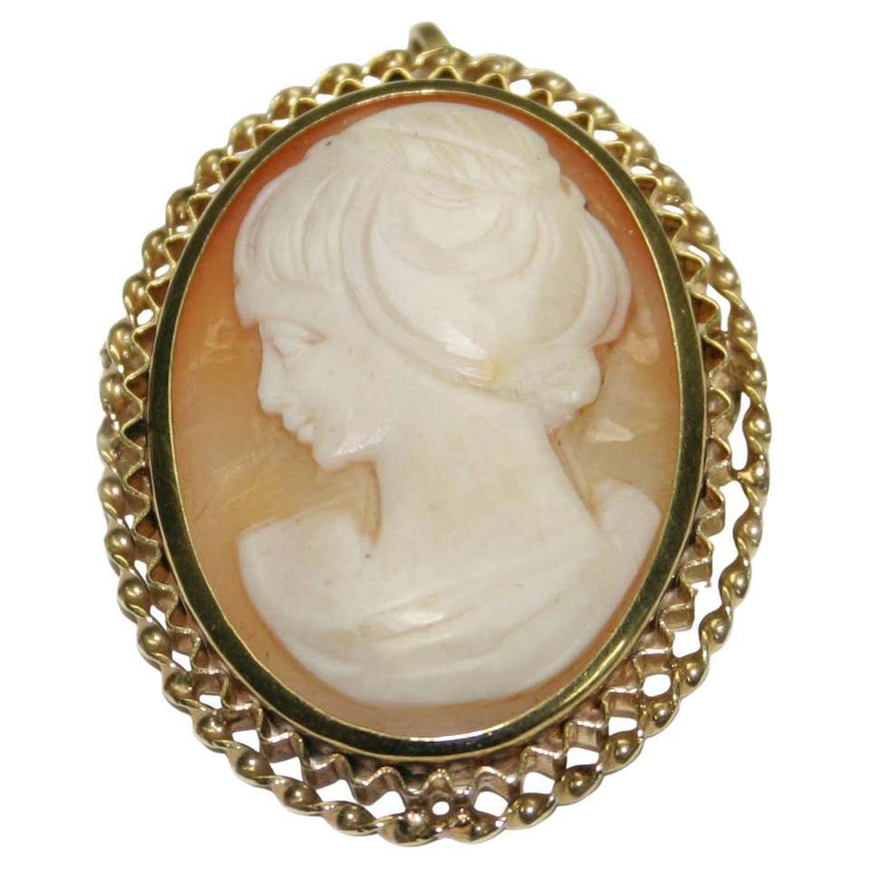 14K Yellow Gold Vintage Shell Cameo Brooch 20.2g For Sale at 1stDibs
