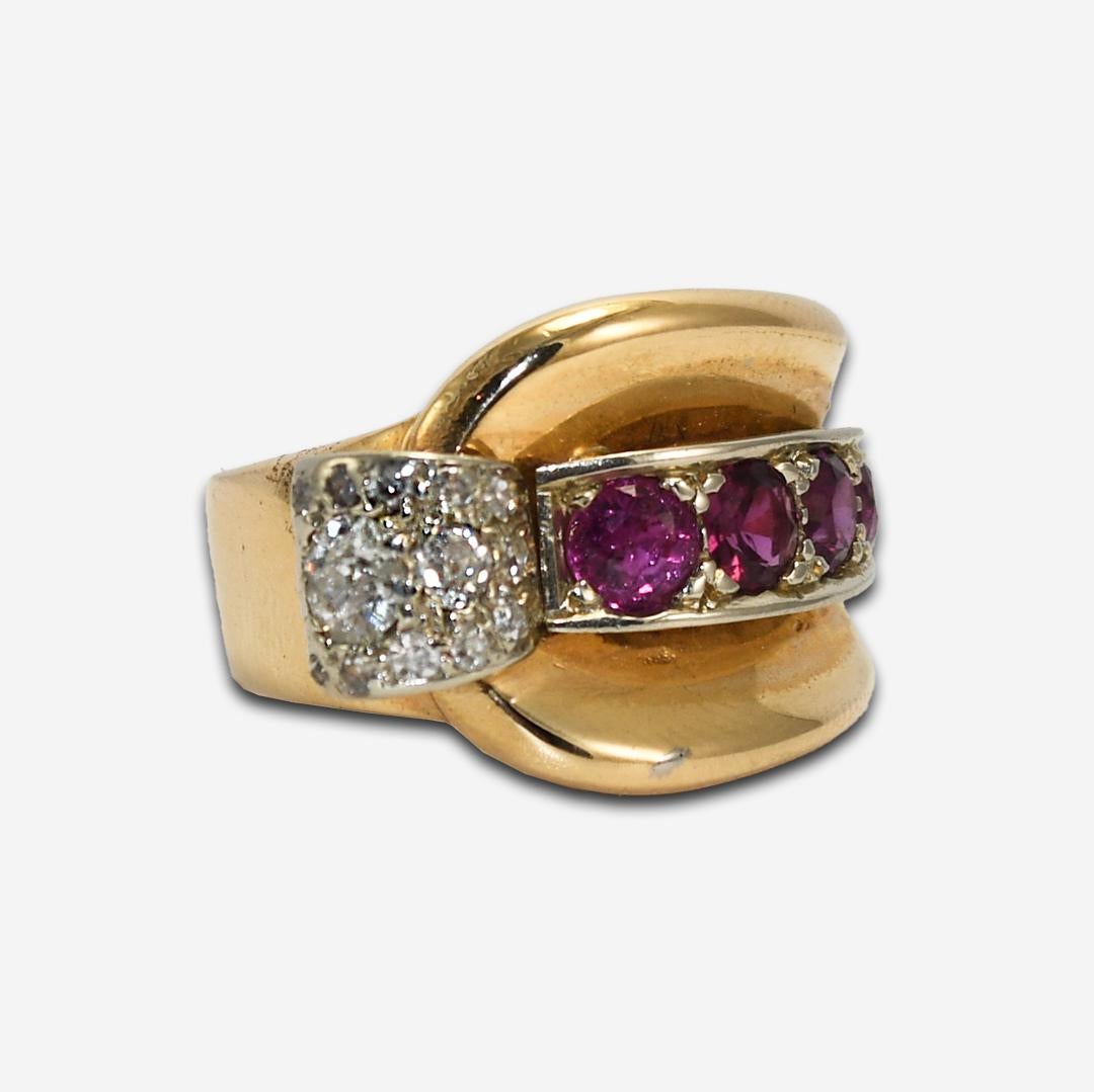Vintage 14kt Yellow Gold 1.20 ct Diamond & Ruby Ring 9.6 Grams Size 5
14k Rose & White Gold Ladies Vintage Retro Style Ruby and Diamond Ring - Size 5
This is a 14k rose and white gold ladies vintage retro style ring.
The main stones are 6 round cut