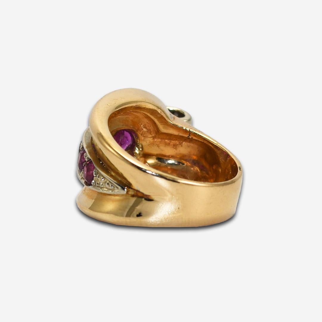 Women's or Men's 14K Yellow Gold Vintage Diamond & Ruby Ring For Sale