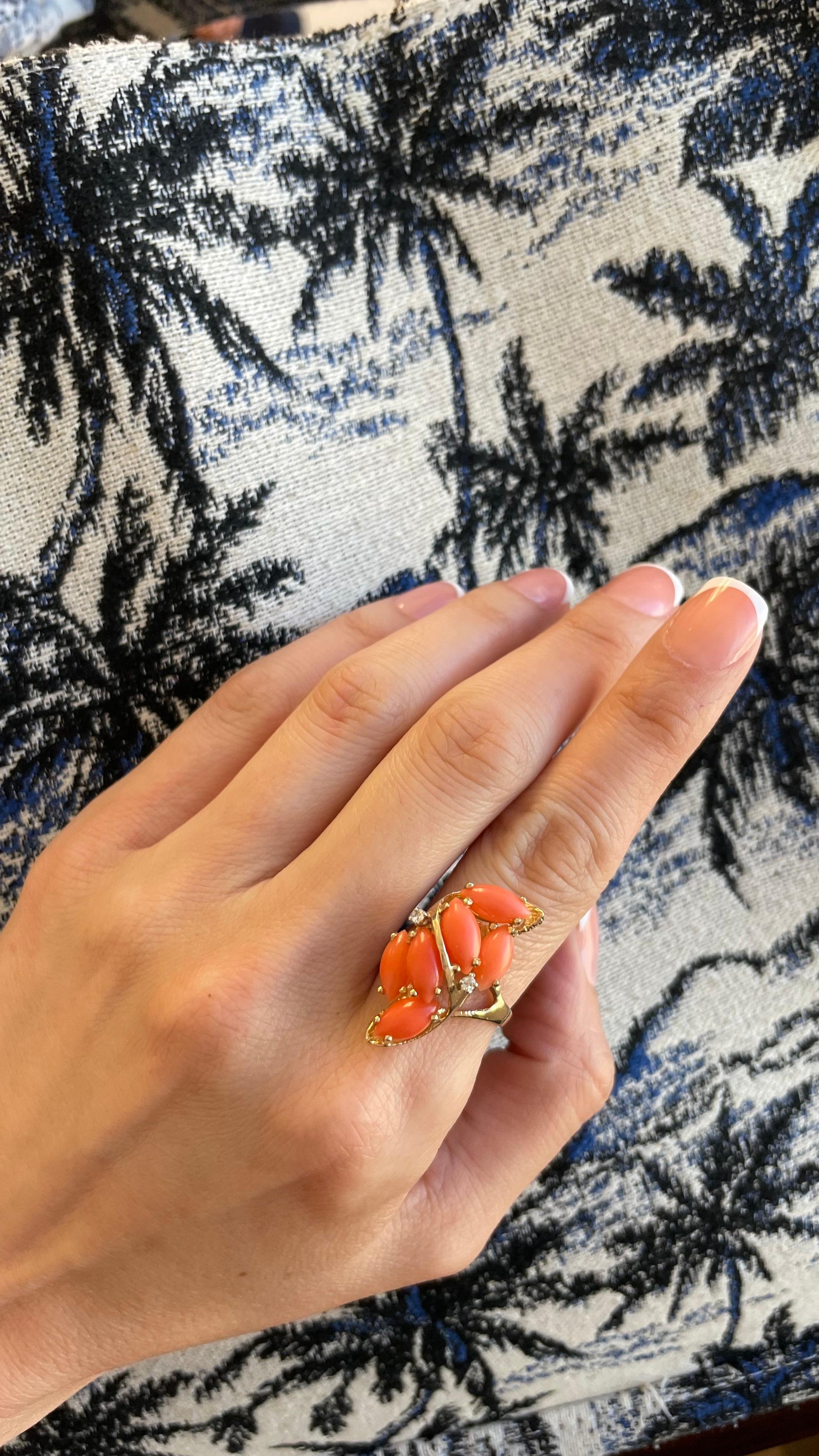 Women's 14k Yellow Gold Vintage Genuine Marquise Shape Cabochon Coral Diamond Ring For Sale