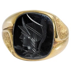 Anillo de oro amarillo de 14 quilates con hematites vintage