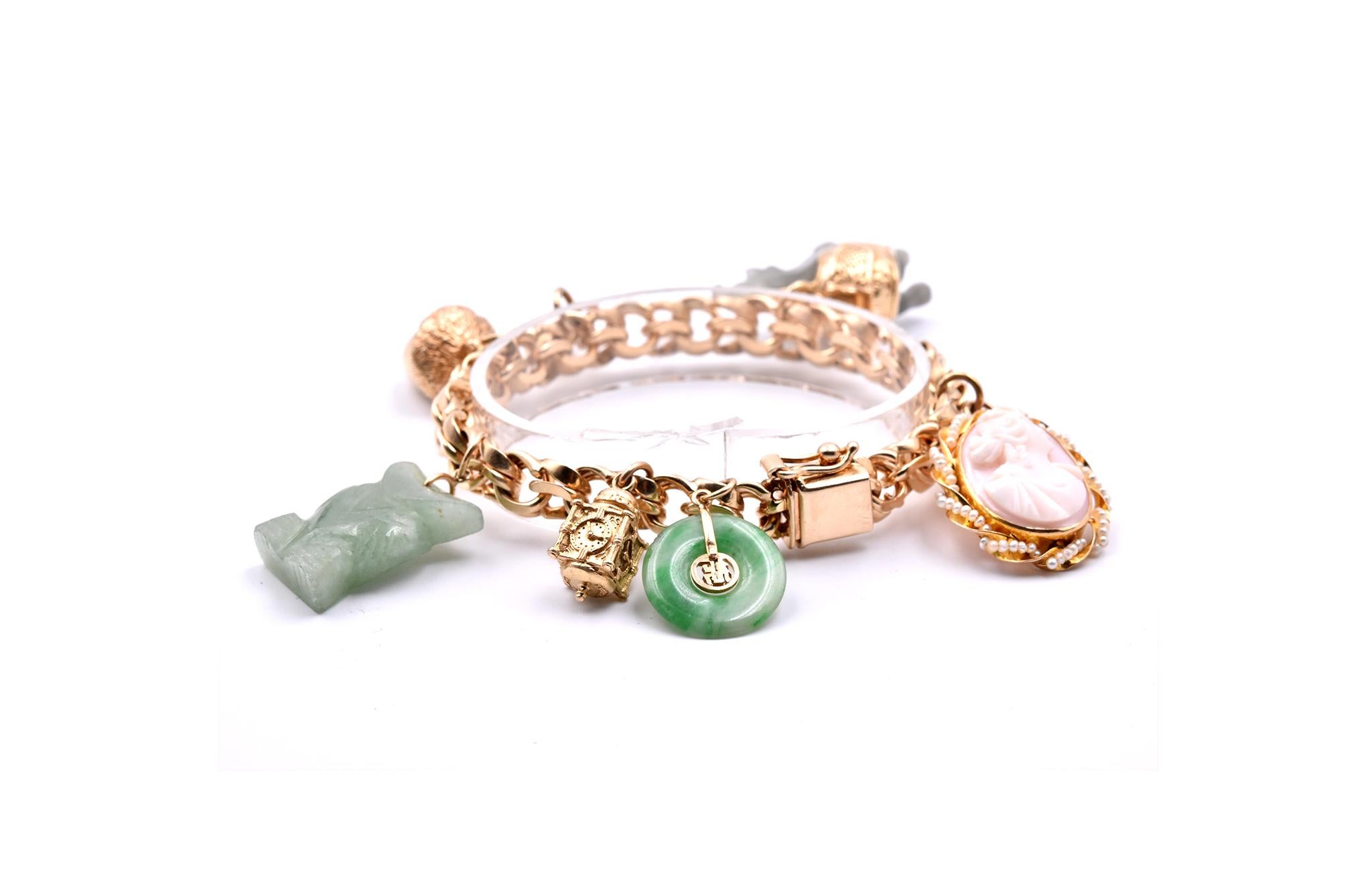 14 Karat Yellow Gold Vintage Jade and Cameo Charm Bracelet In Excellent Condition In Scottsdale, AZ