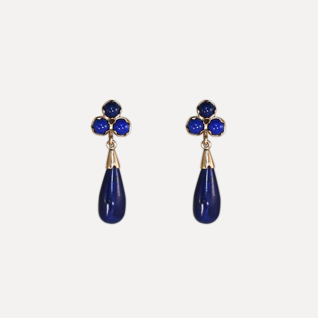Ladies' vintage 14k yellow gold and blue lapis necklace and earrings set.
Stamped 14k and weighs 11.9 grams gross weight.
The necklace chain is a double-oval link style measuring 17 inches.
The necklace pendant measures 1 3/4 inches long.
The dangle