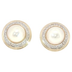 Orecchini vintage in oro giallo 14K con perle Mabé e diamanti con lunetta Omega Back