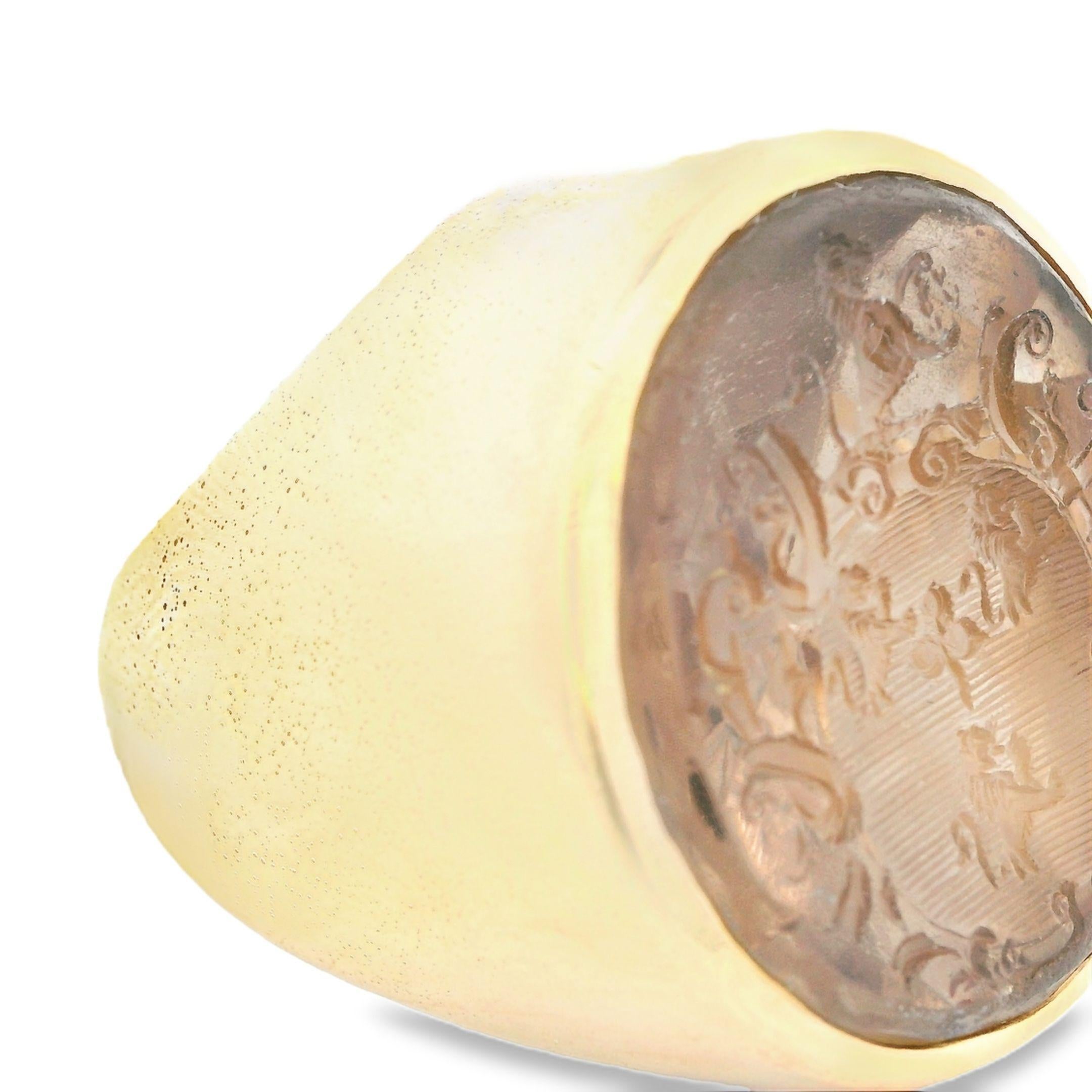 Vintage 14k Yellow Gold  Hand Carved 25ct+ Smokey Quartz Seal Ring In Good Condition In Lexington, KY