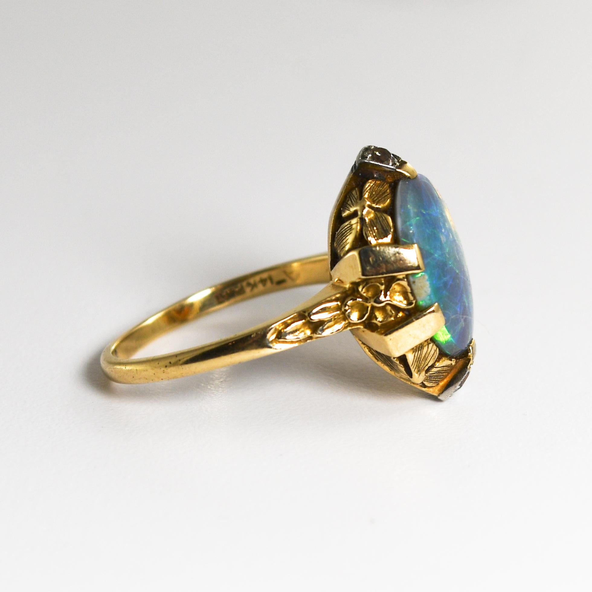 Oval Cut 14K Yellow Gold Vintage Opal Ring 3.5g For Sale