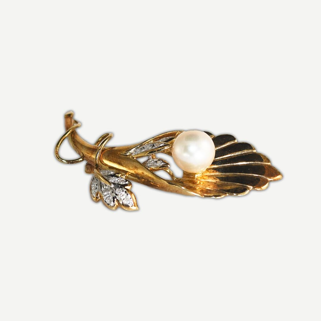 Women's or Men's 14K Yellow Gold Vintage Pearl and Diamond Brooch 8.7g