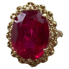 14K Yellow Gold Vintage Red Sapphire Ring