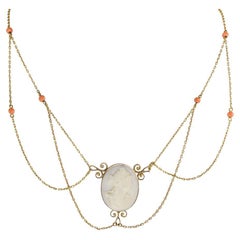 14K Yellow Gold Vintage Shell Cameo Necklace