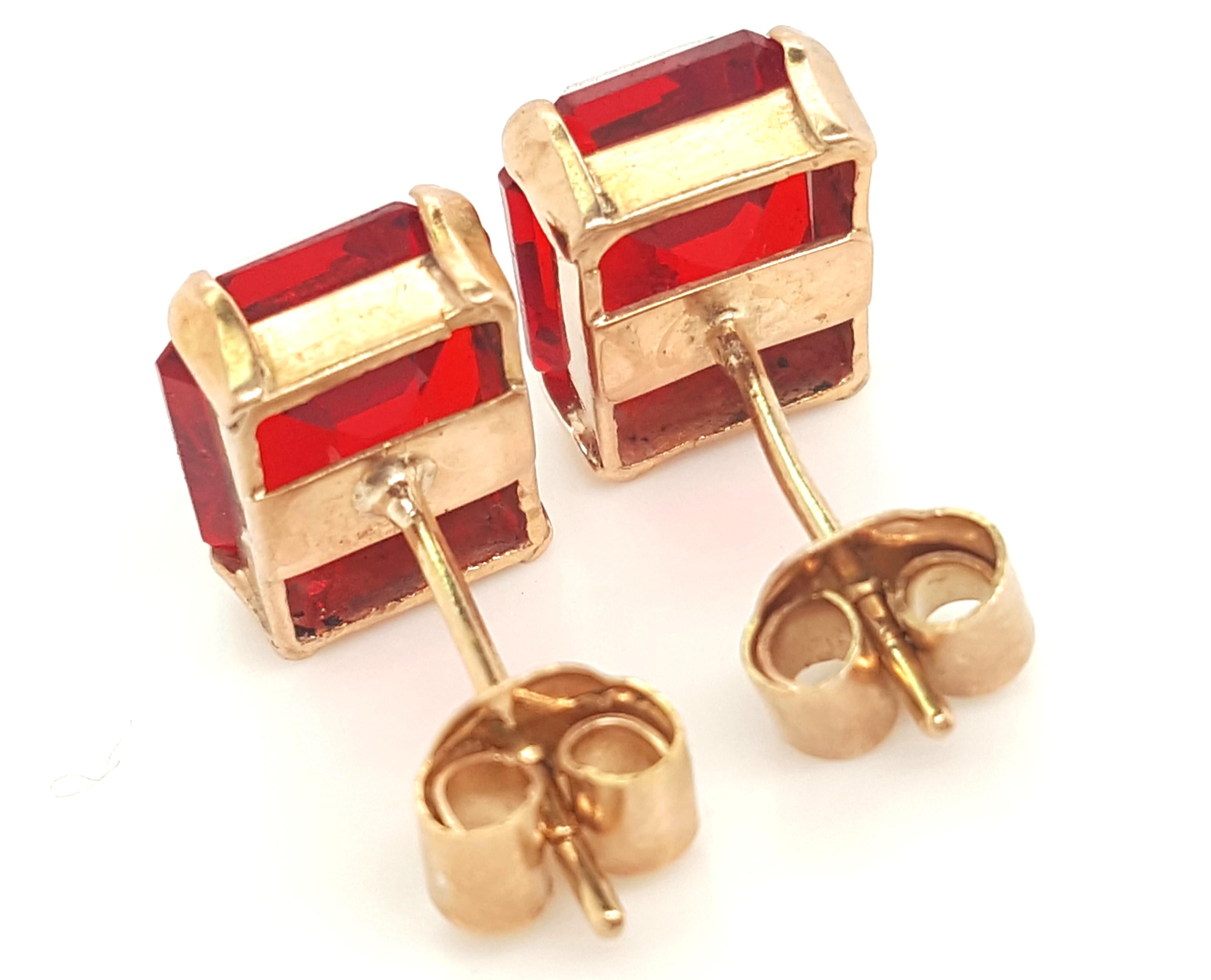 Art Deco 14 Karat Yellow Gold Vintage Style Emerald Cut Red Glass Stud Earrings For Sale