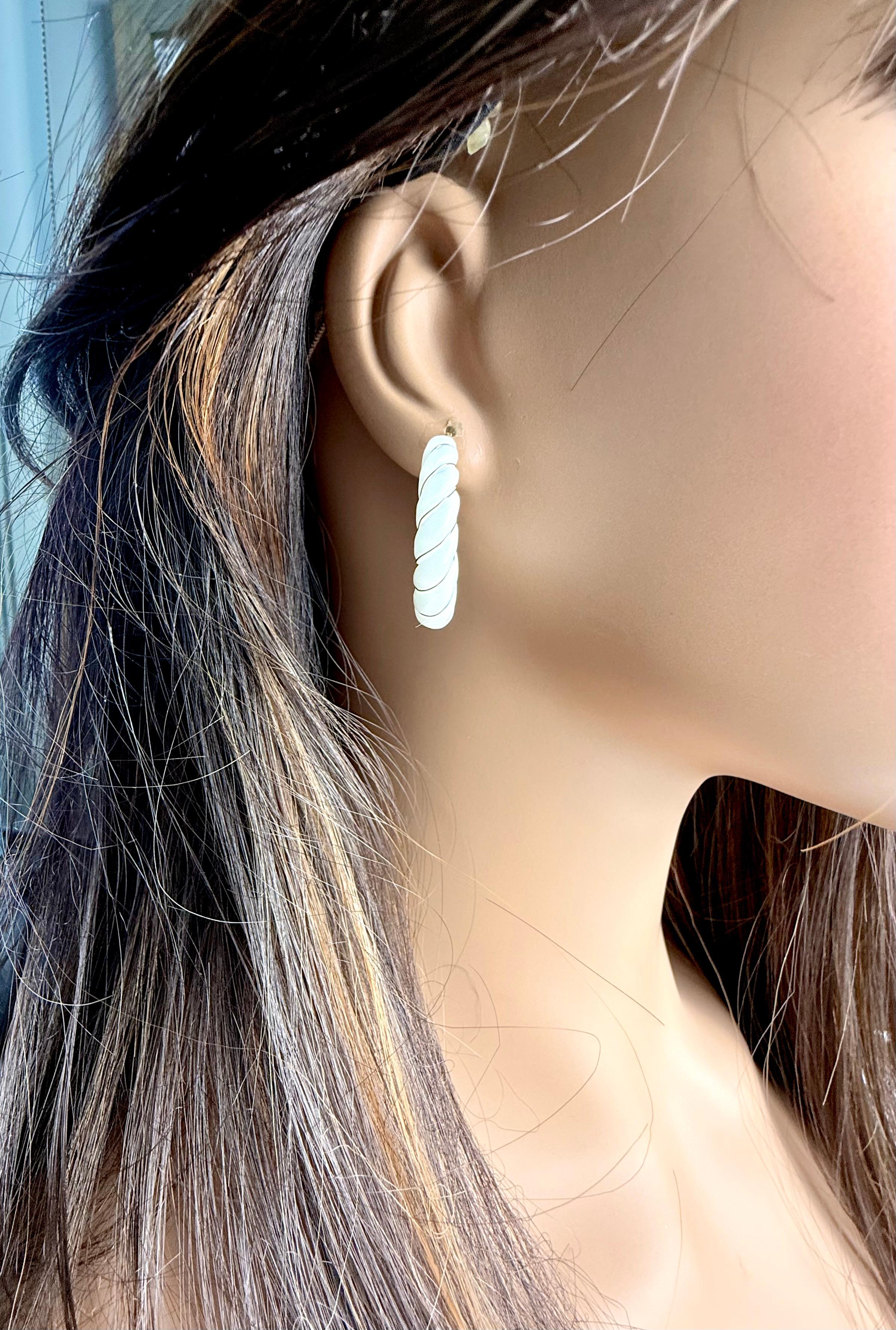 14K Yellow Gold Vintgae White Enamel Twisted Rope Hoop Earrings For Sale 1