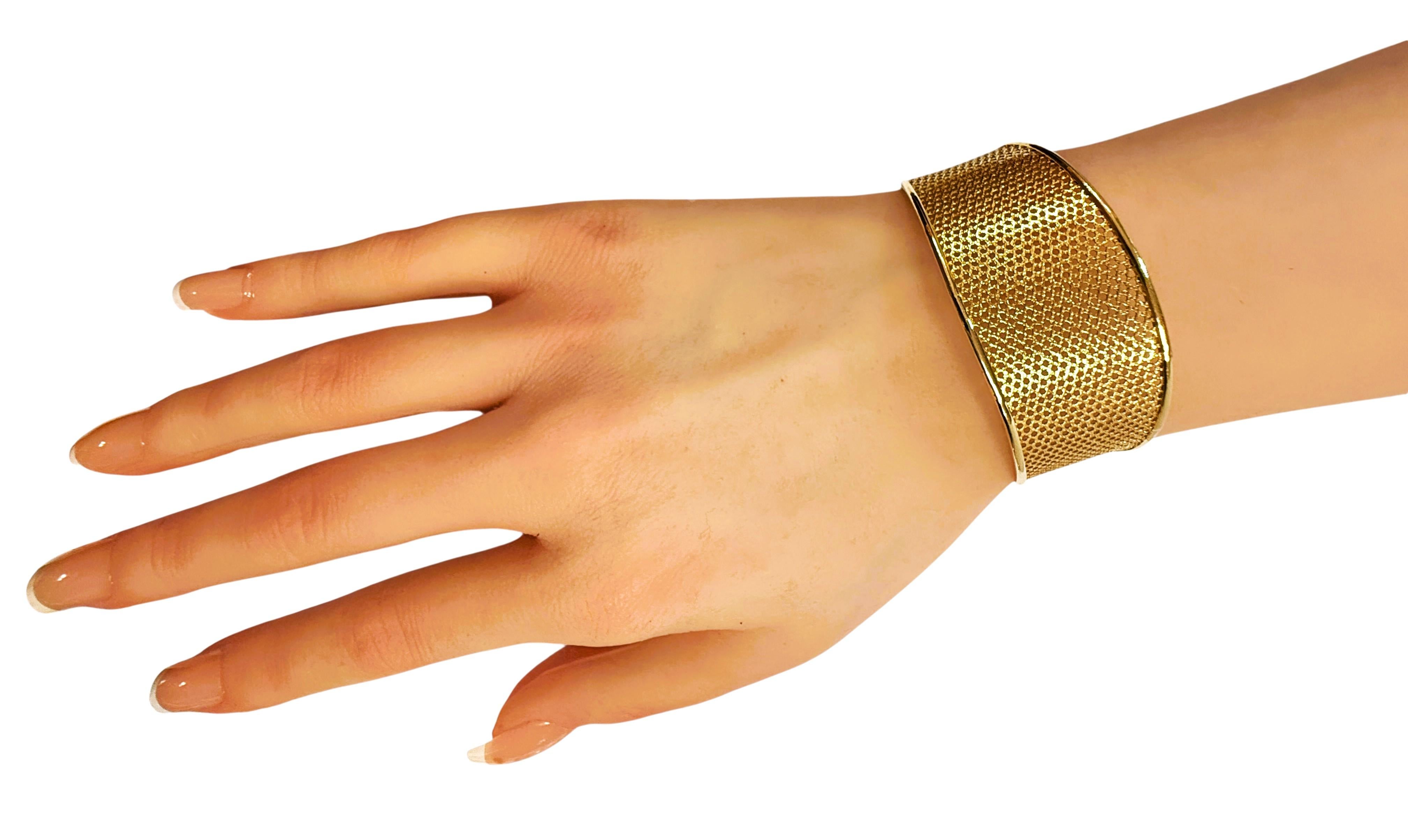 Bracelet manchette en or jaune 14K Vior Italy 10.31 Grammes - Maker's Mark en vente 1