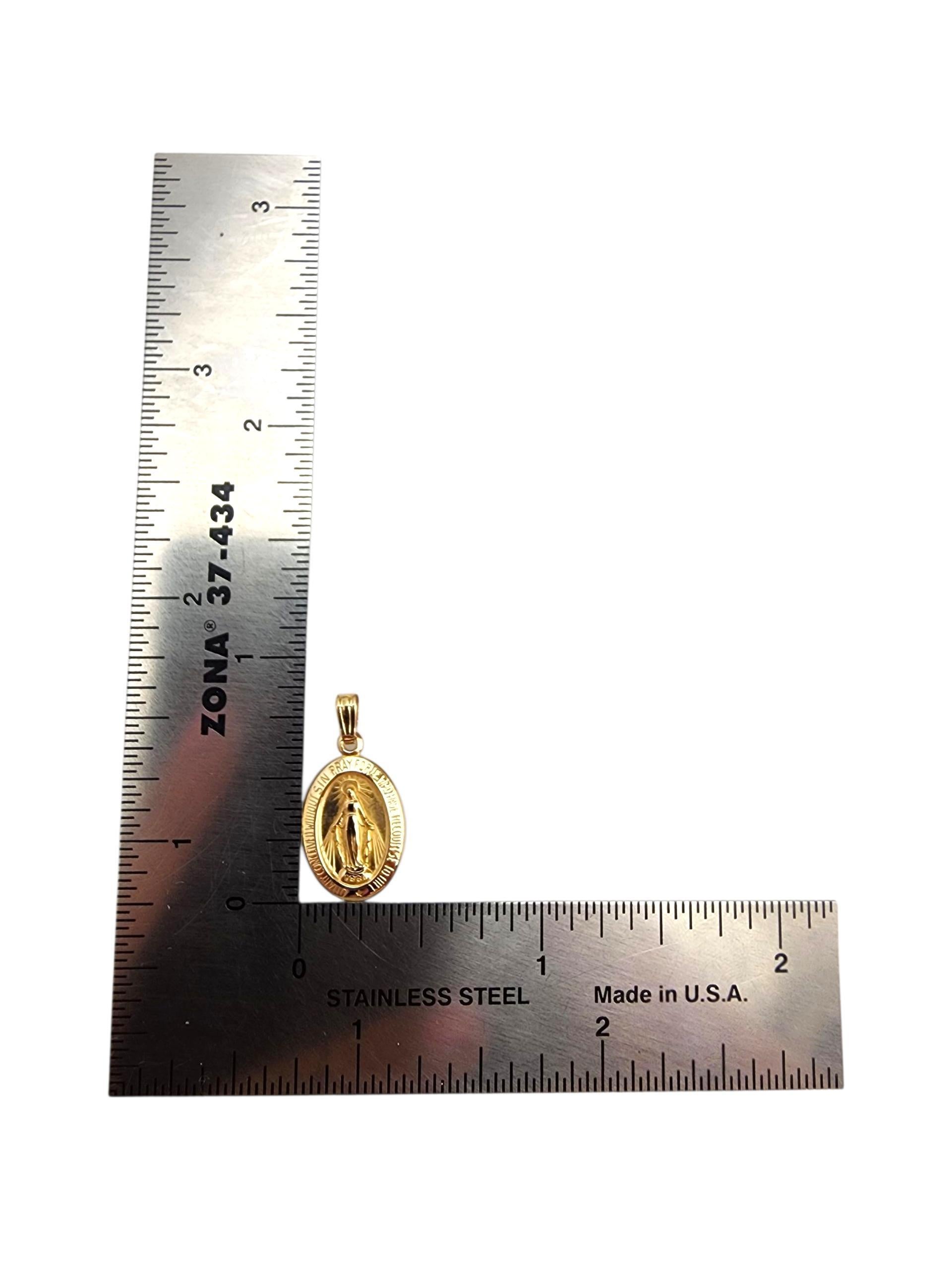 14K Yellow Gold Virgin Mary Miraculous Medal Pendant #22769 For Sale 2