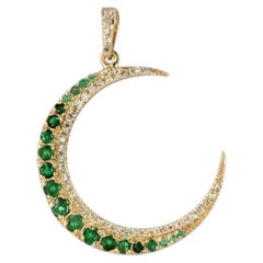 14K Yellow Gold Vivid Emerald & Diamond Crescent Moon Pendant 0.84 Carat