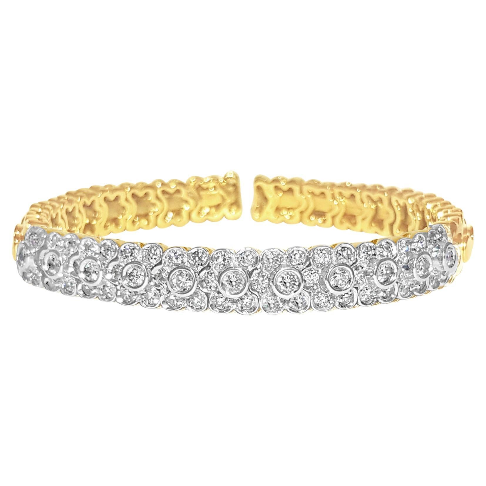 14K Yellow Gold, VS Diamond Bracelet/Bangle Sonia B For Sale
