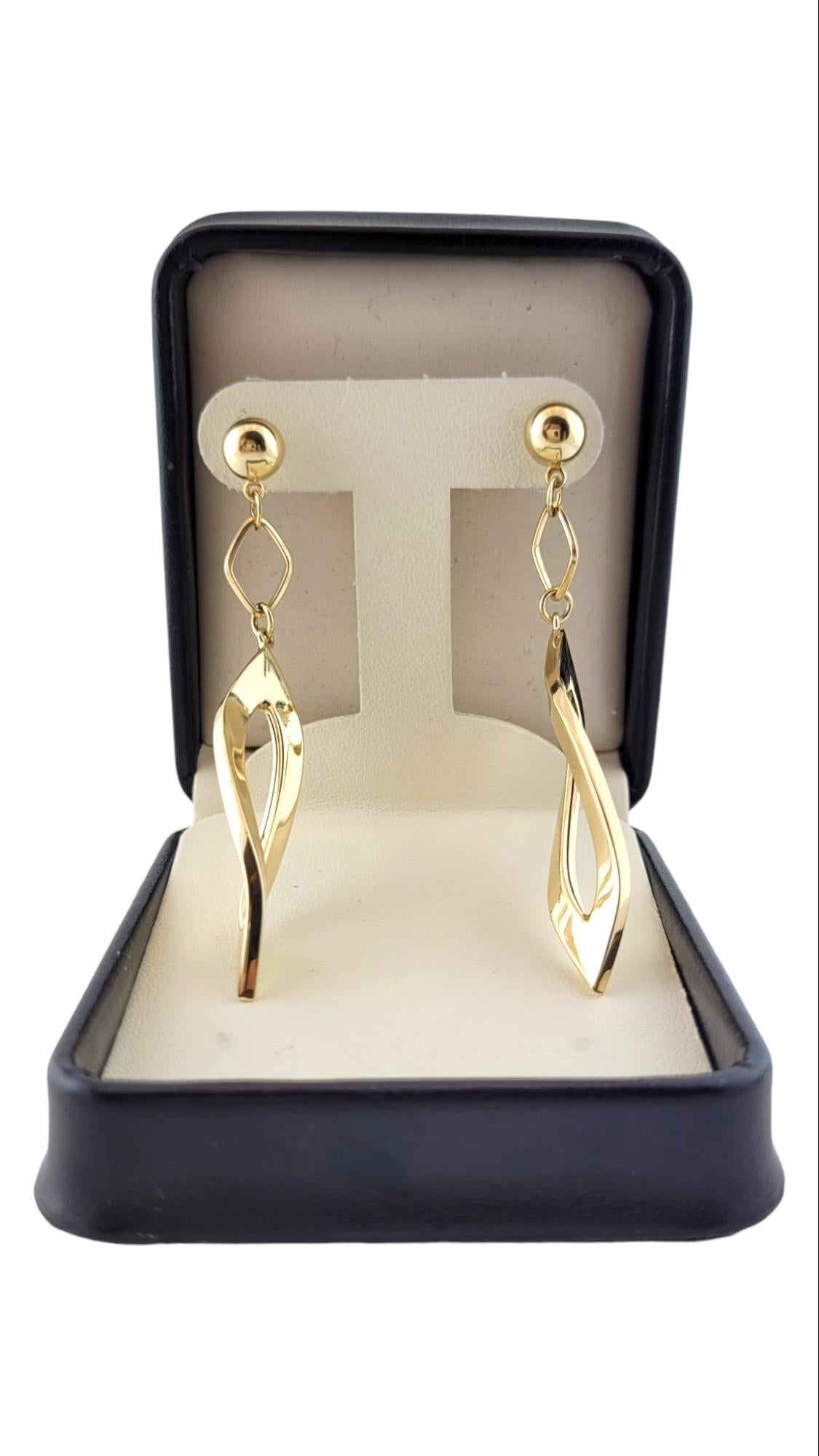 14K Yellow Gold Wavey Dangle Earrings #15168 For Sale 2