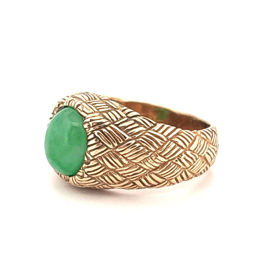 14K Gelbgold Geflochtener Korb Design Grüner Jade Ring (Cabochon) im Angebot