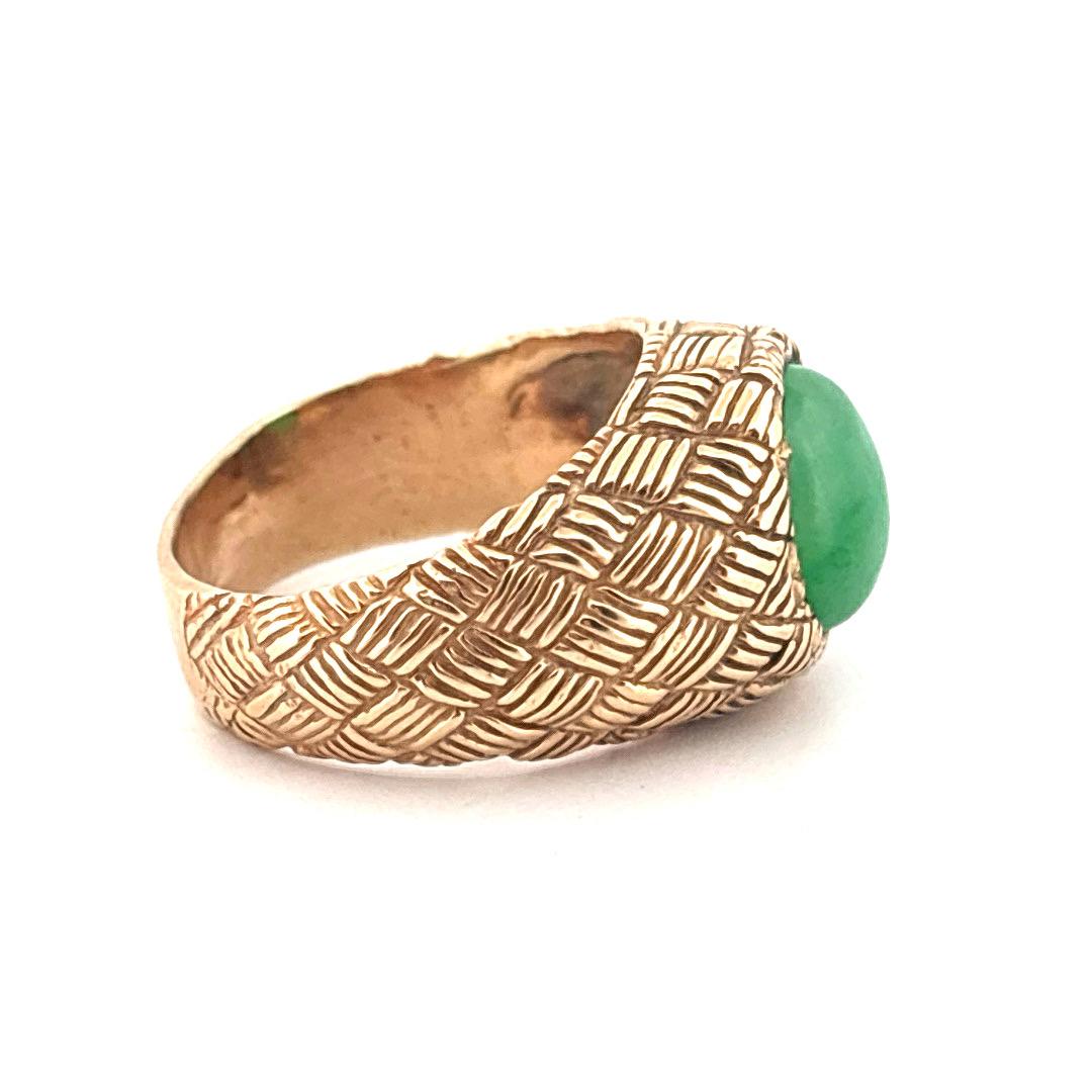 14K Gelbgold Geflochtener Korb Design Grüner Jade Ring für Damen oder Herren im Angebot